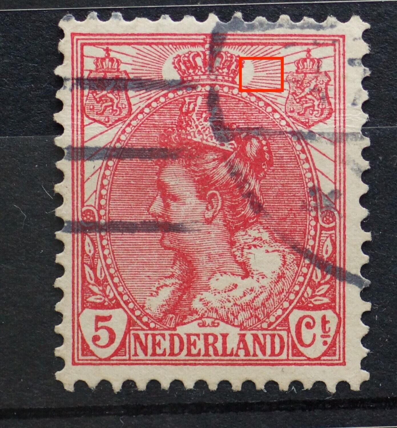 NVPH 60 - deel straal ontbreekt (rechts van kroon)