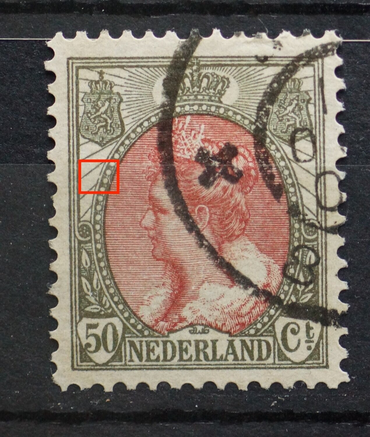 NVPH 74 - breukje in rand medaillon, links