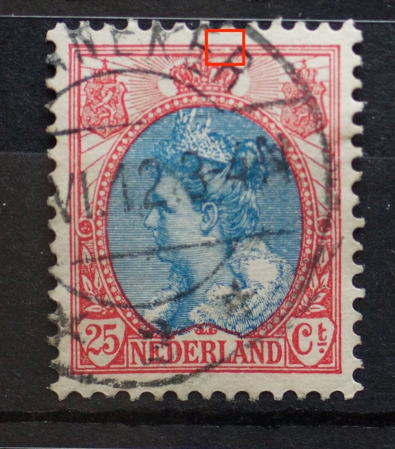 NVPH 71 - breuk in kaderlijn rechts van kroon