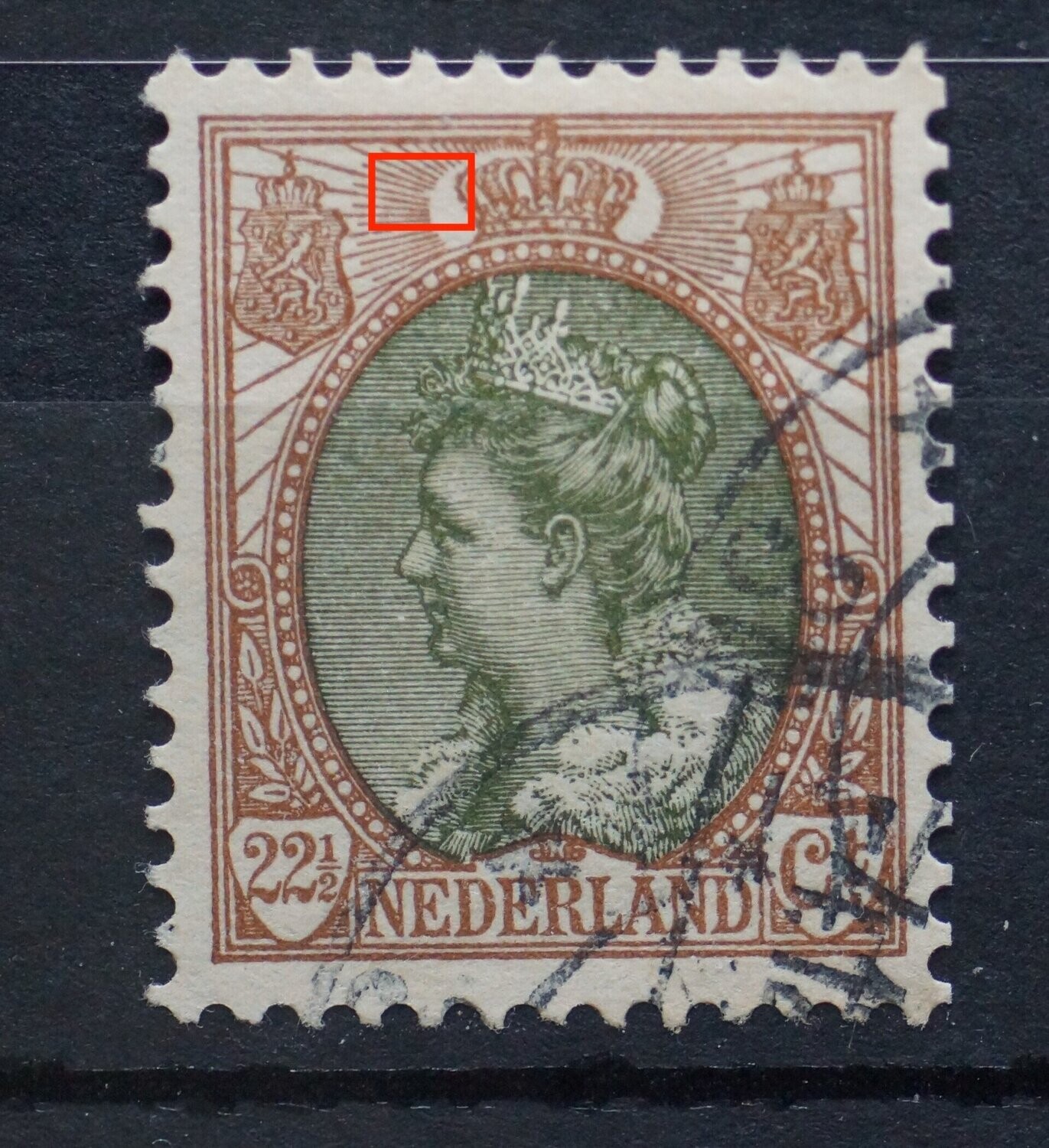 NVPH 70 - kortere straal links van kroon
