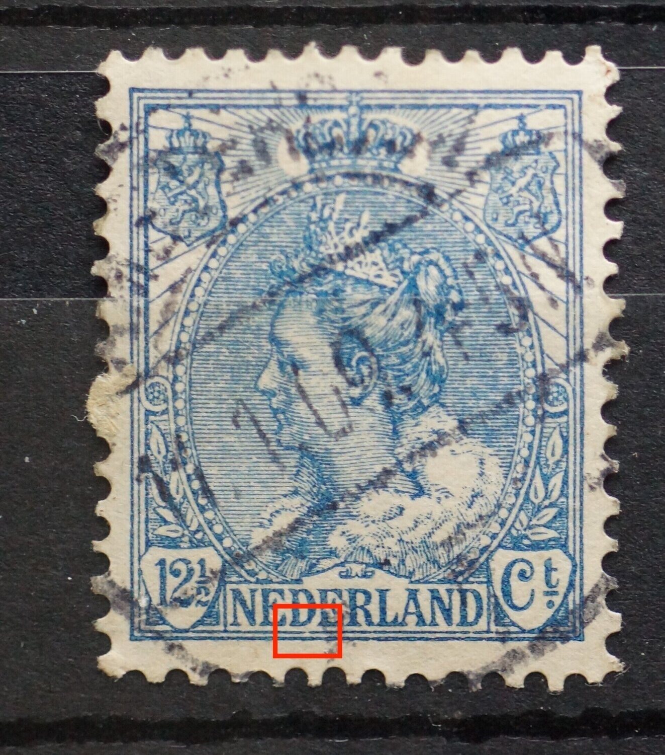 NVPH 63 - breuk in kaderlijn onder de eerste D van NEDERLAND
