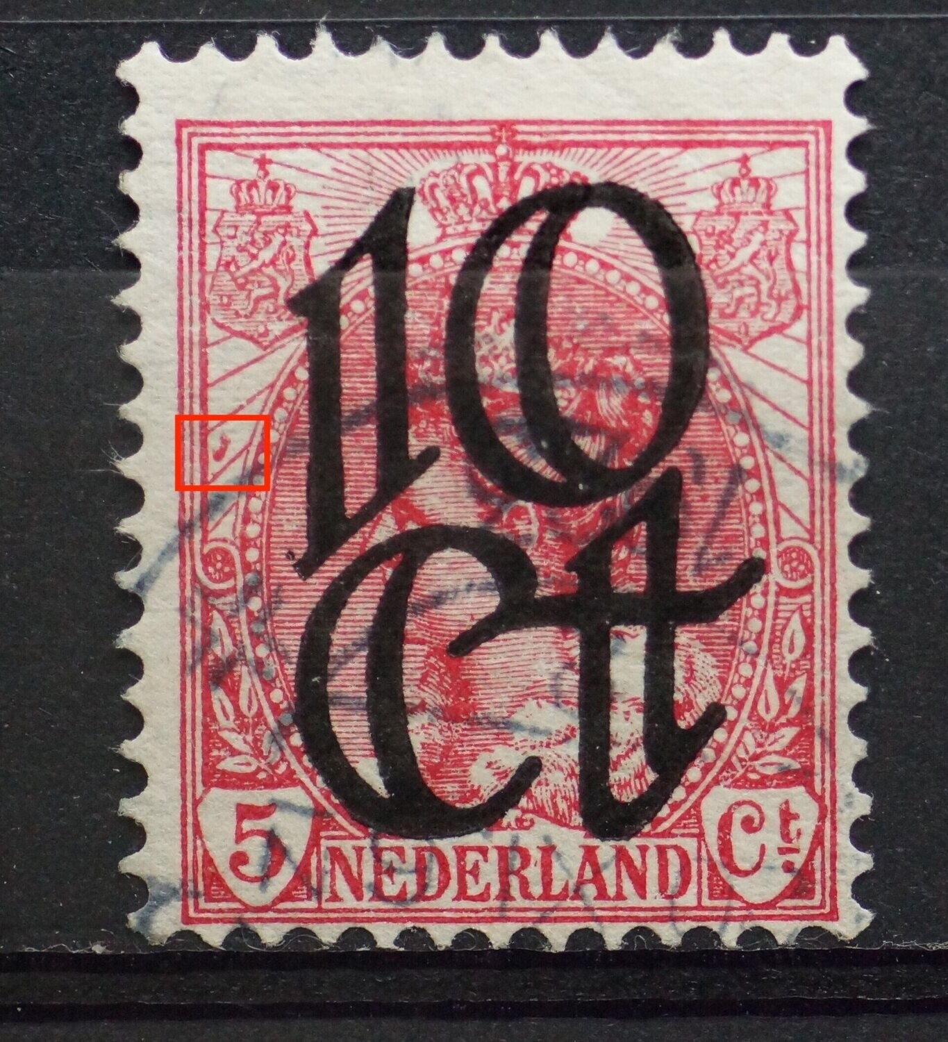 NVPH 116 - rode vlek tussen stralen, links