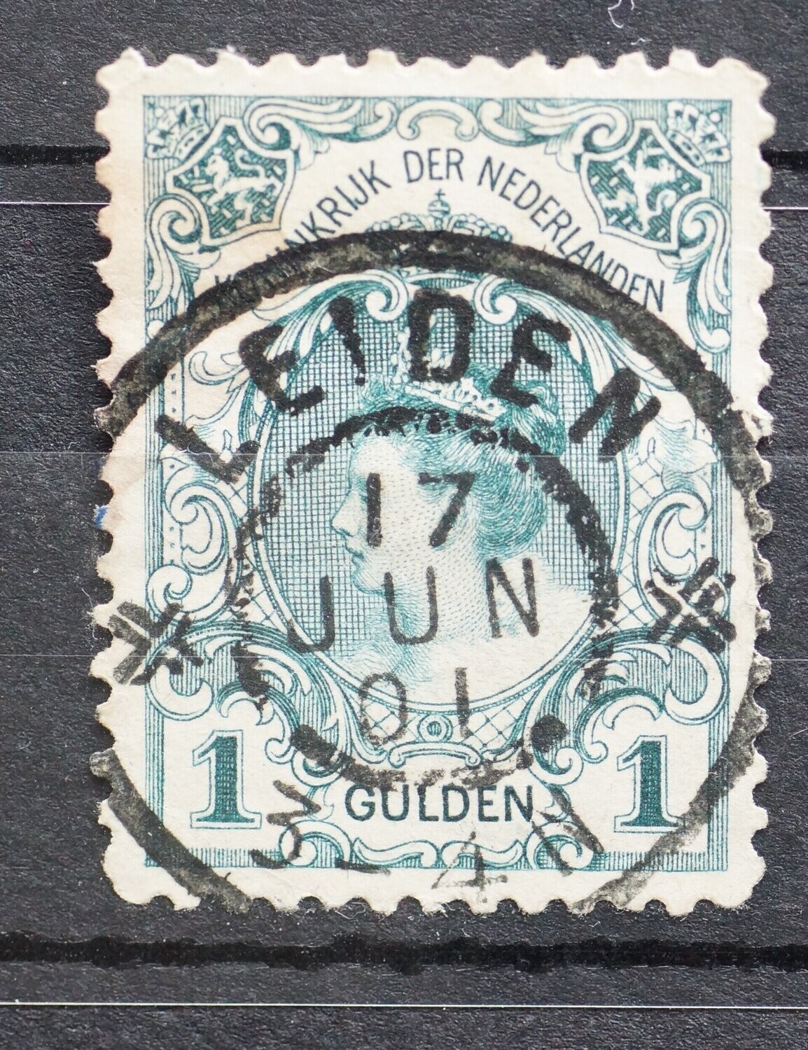 Leiden op NVPH 77