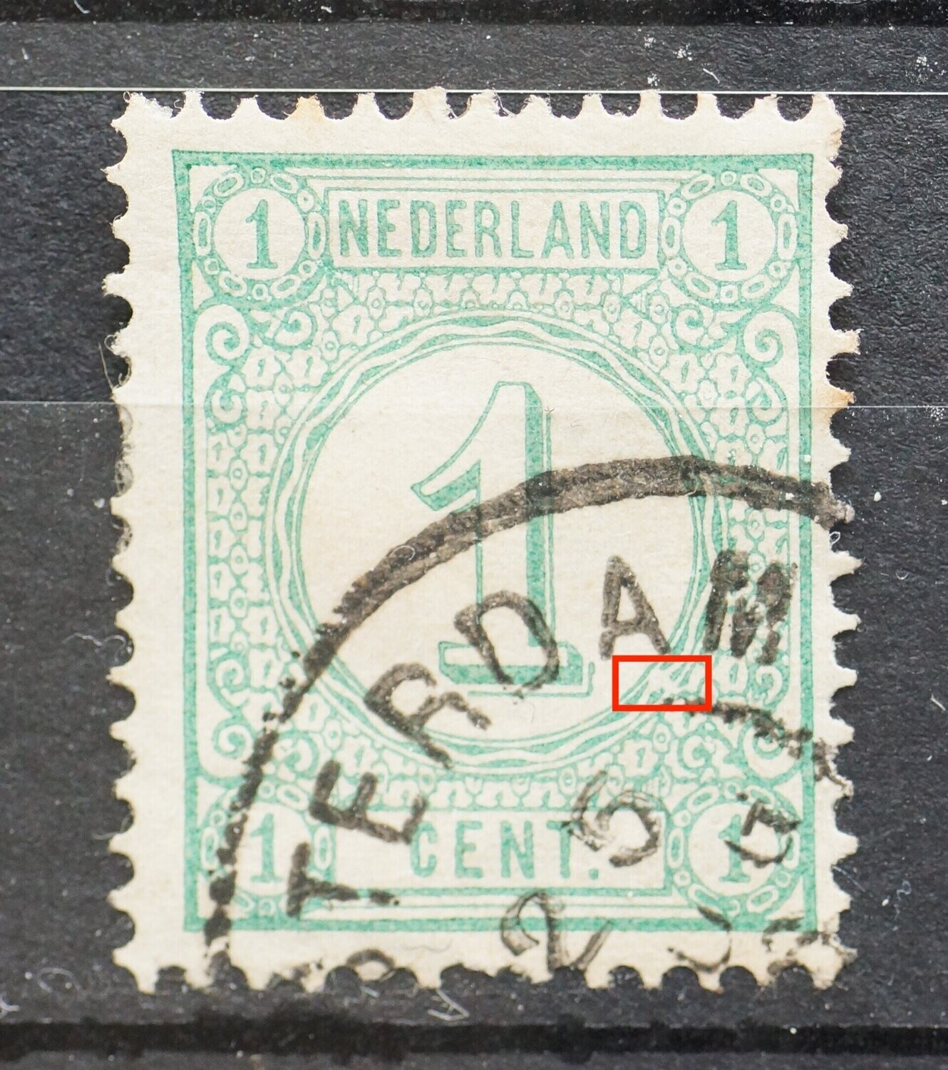 NVPH 31 - witte vlek in rand medaillon NVPH 31 - witte vlek in rand medaillon