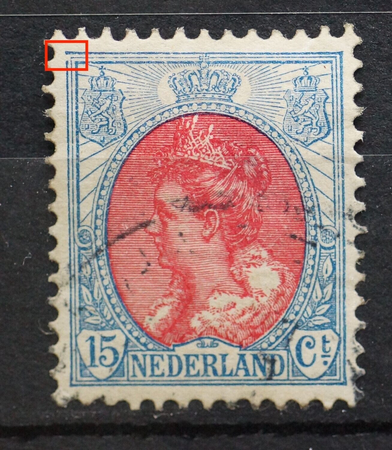 NVPH 65 - breuk in kaderlijn boven, links. NVPH 65 - breuk in kaderlijn boven, links.