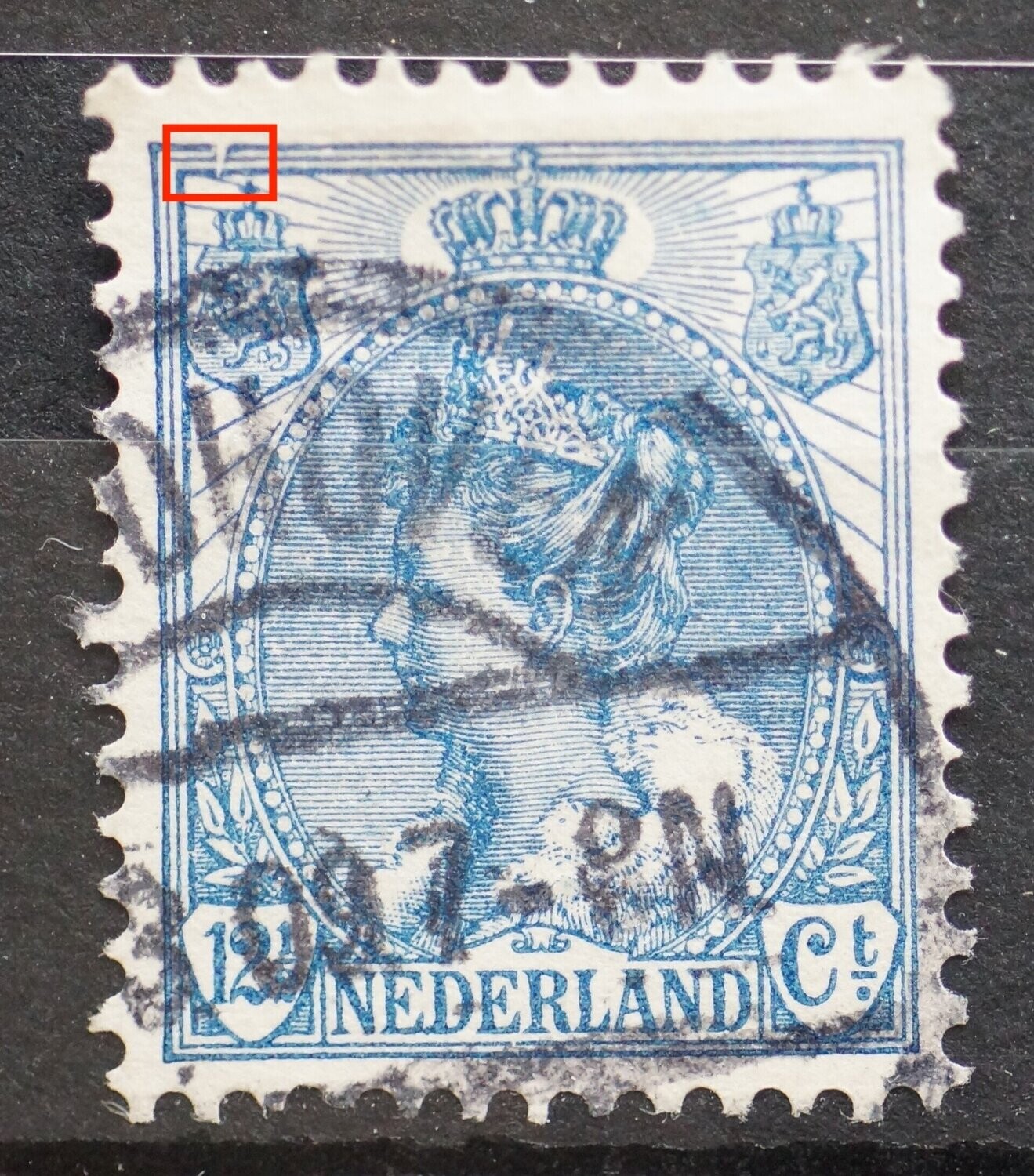 NVPH 63 - bijzondere breuk in kaderlijnen boven, links