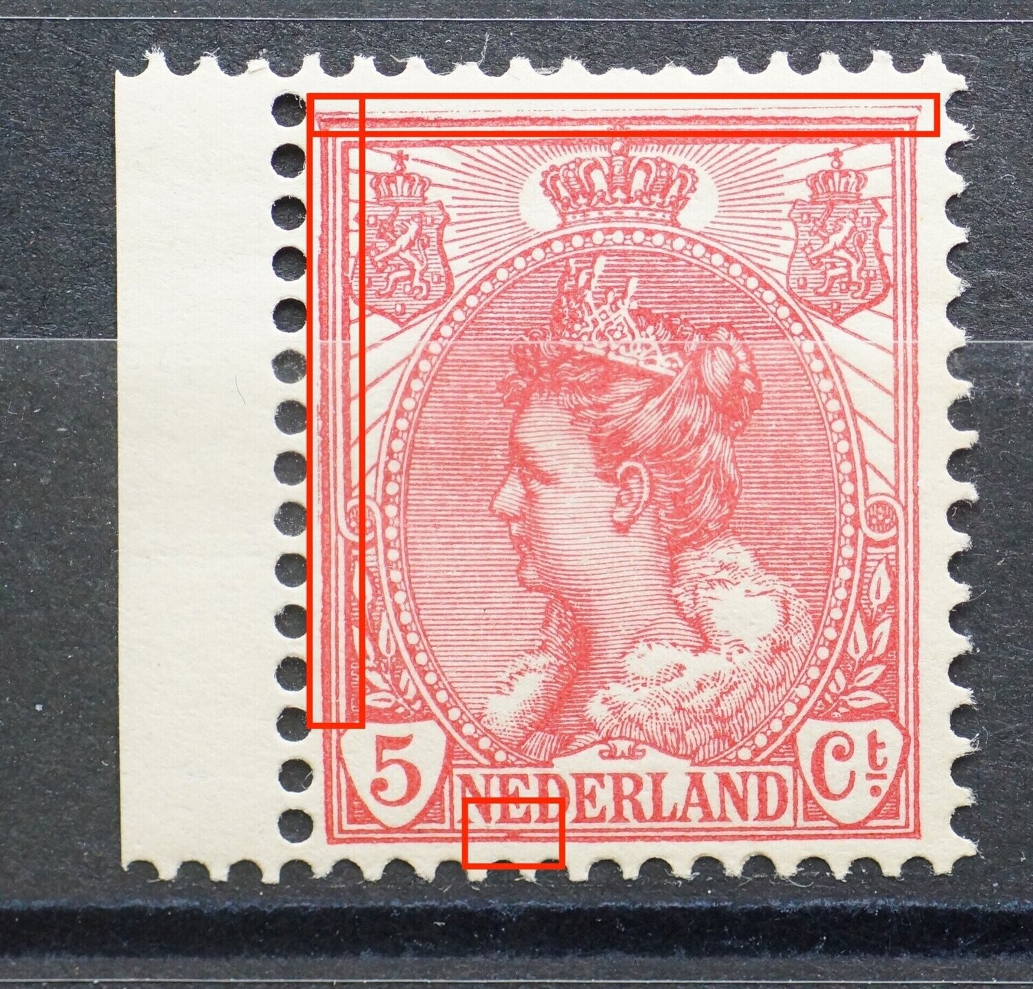 NVPH 60 - o.a. beschadigde kaderlijn en rode lijn boven zegelbeeld