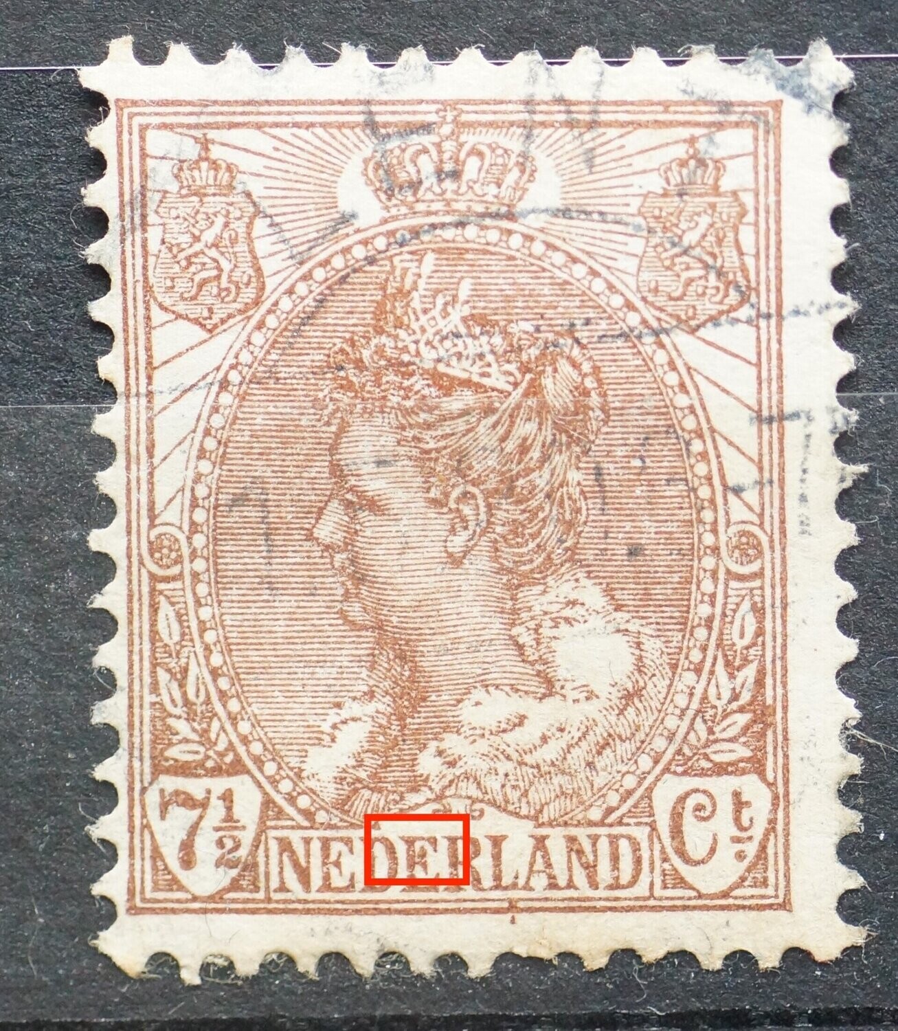 NVPH 61 - bruine vlek in tweede E van NEDERLAND NVPH 61 - bruine vlek in tweede E van NEDERLAND