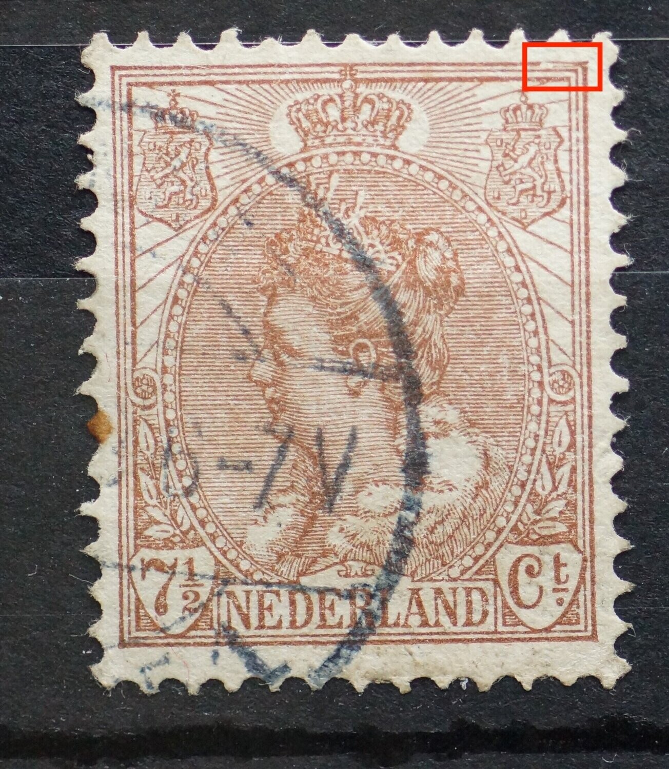 NVPH 61 - gespleten kaderlijn boven, rechts