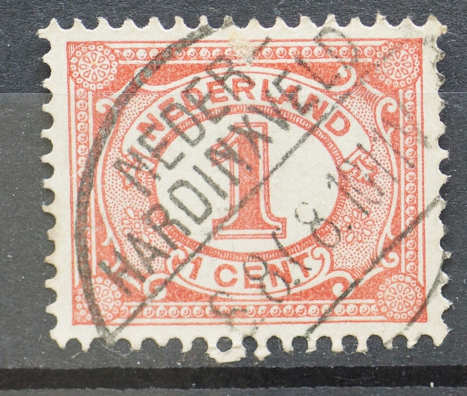 Neder-Hardinxveld 1 op NVPH 51 - vrij schaars
