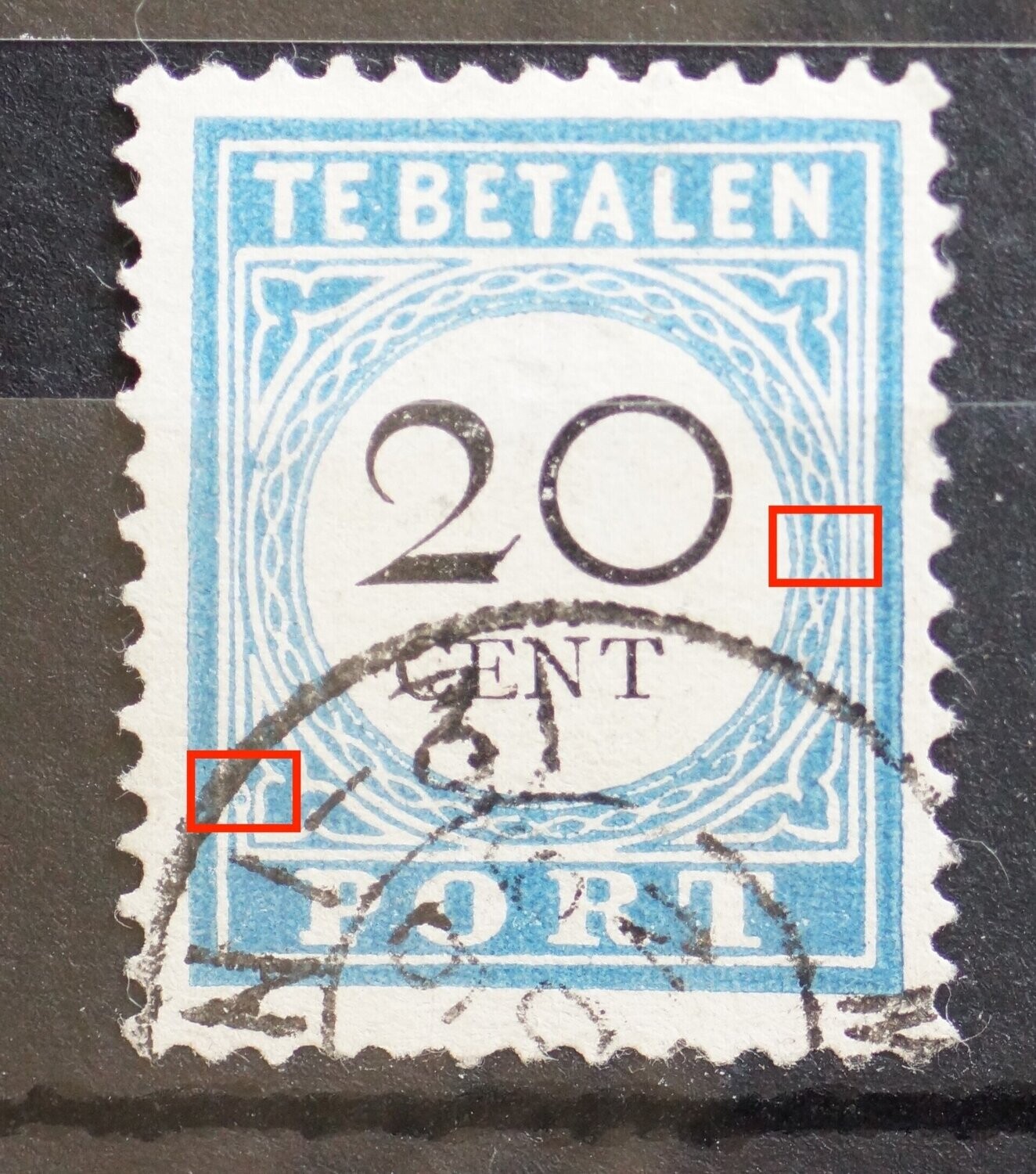 NVPH P10 - o.a. blauwe punt in de verbreedde kaderlijn linksonder