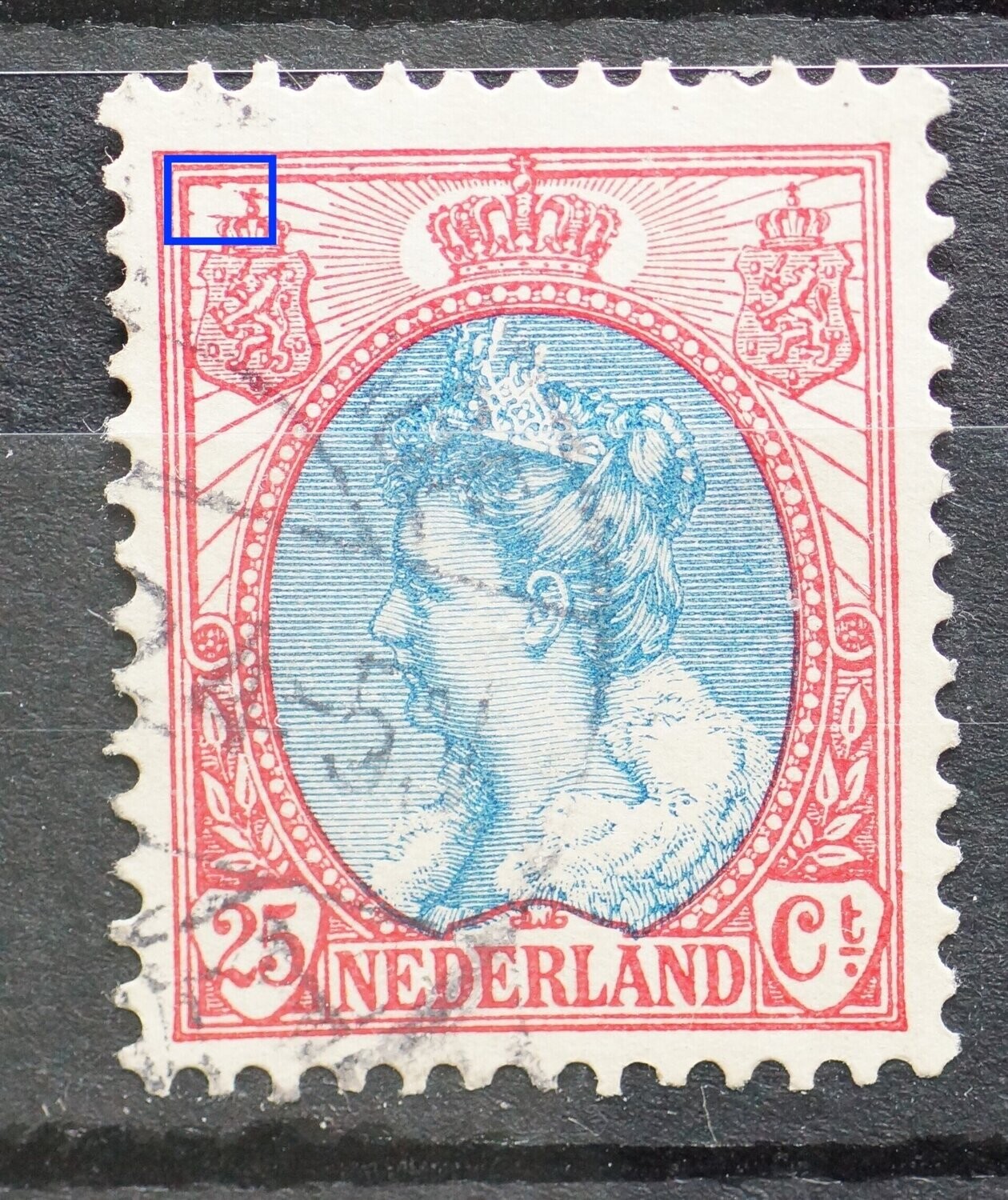 NVPH 71 - beschadigde stralen links van linker wapenschild