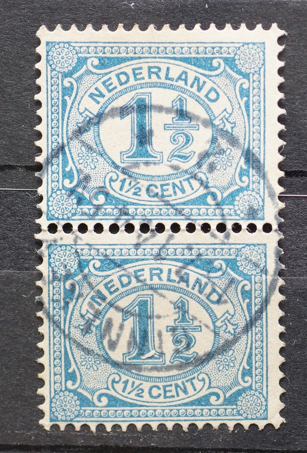 Ginneken 2 op NVPH 53 (paar)