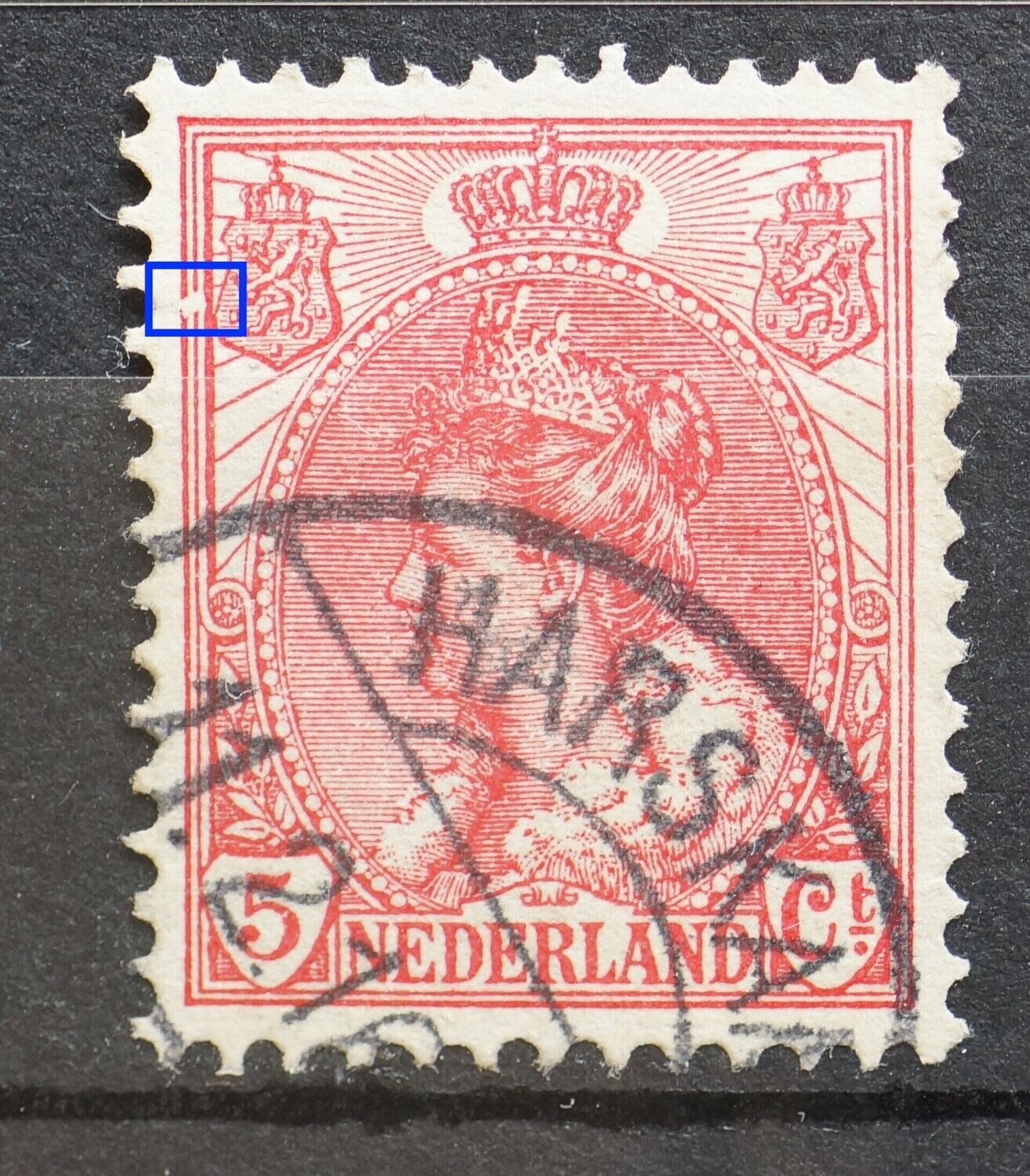 NVPH 60 - witte vlek in kaderlijnen links van linker wapenschild