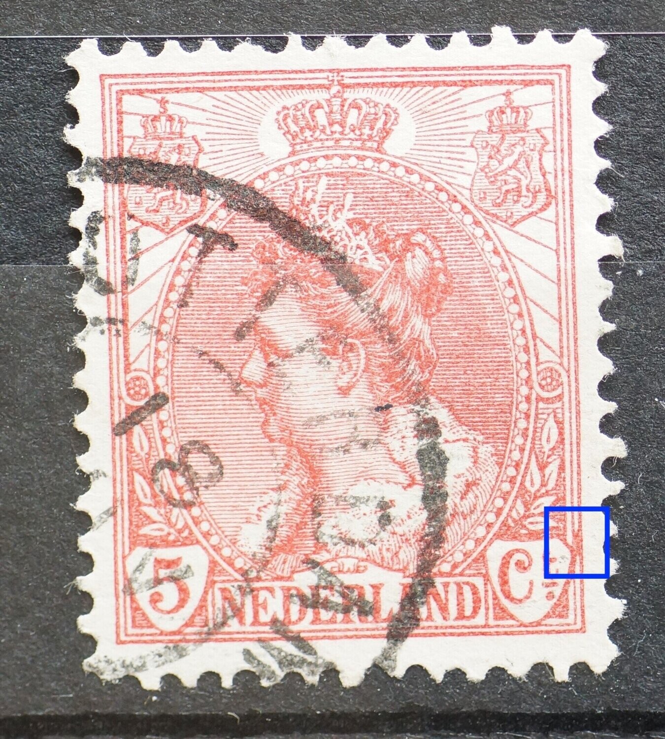 NVPH 60 - rode vlek tussen kaderlijnen rechts