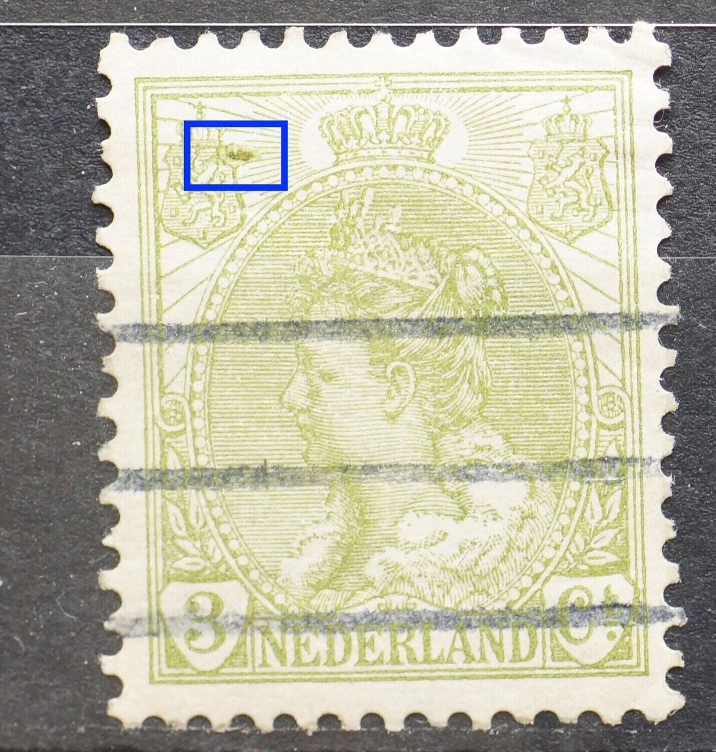 NVPH 57 - grote groene vlek rechts van linker wapenschild