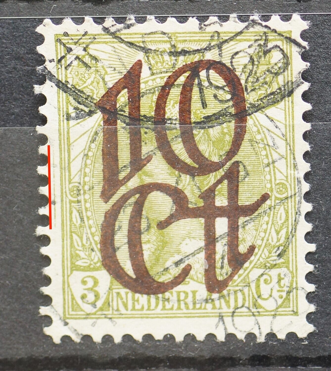 NVPH 116 - groene lijn links van zegelbeeld NVPH 116 - groene lijn links van zegelbeeld