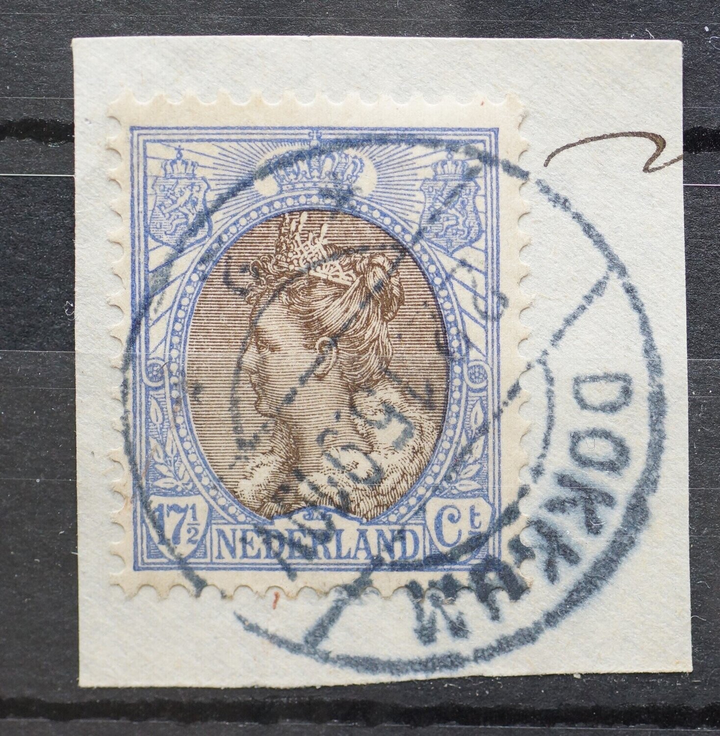 Dokkum 2 op NVPH 67 - vrij schaars Dokkum 2 op NVPH 67 - vrij schaars