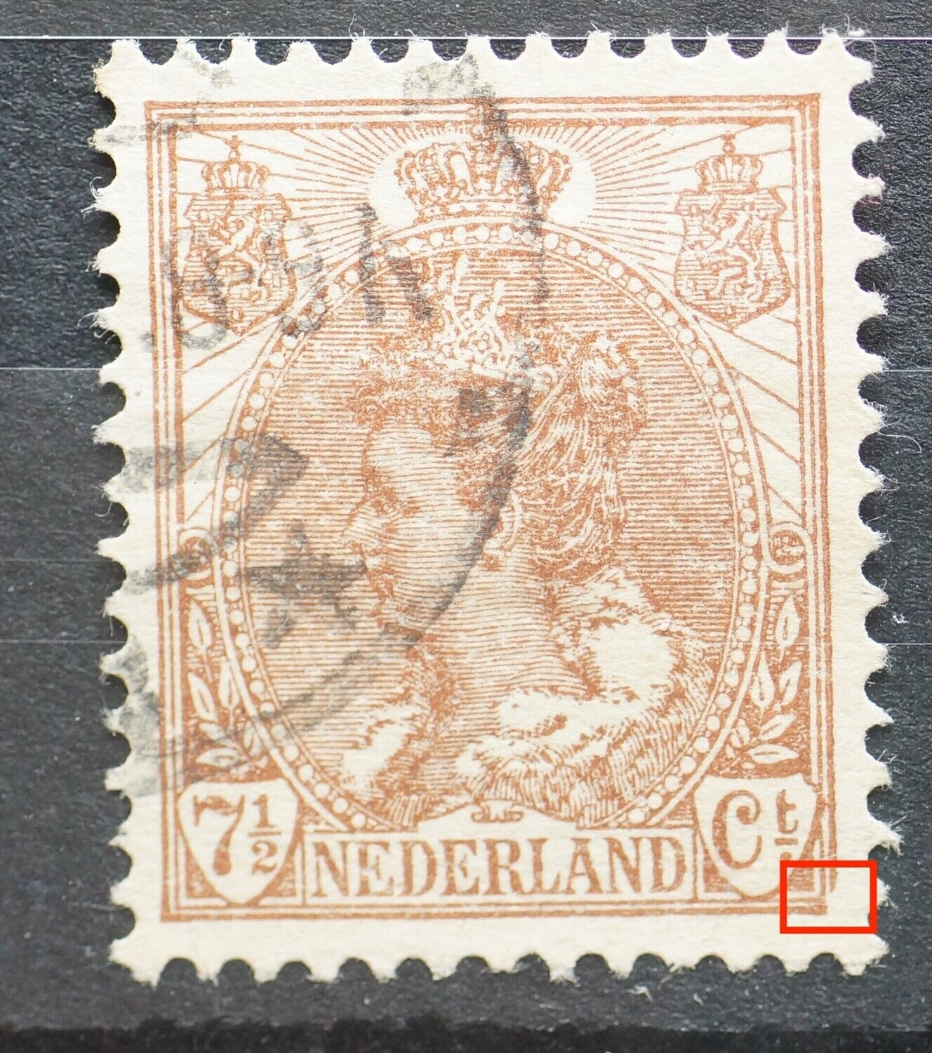 NVPH 61 - beschadigde kaderlijnen in rechter onderhoek