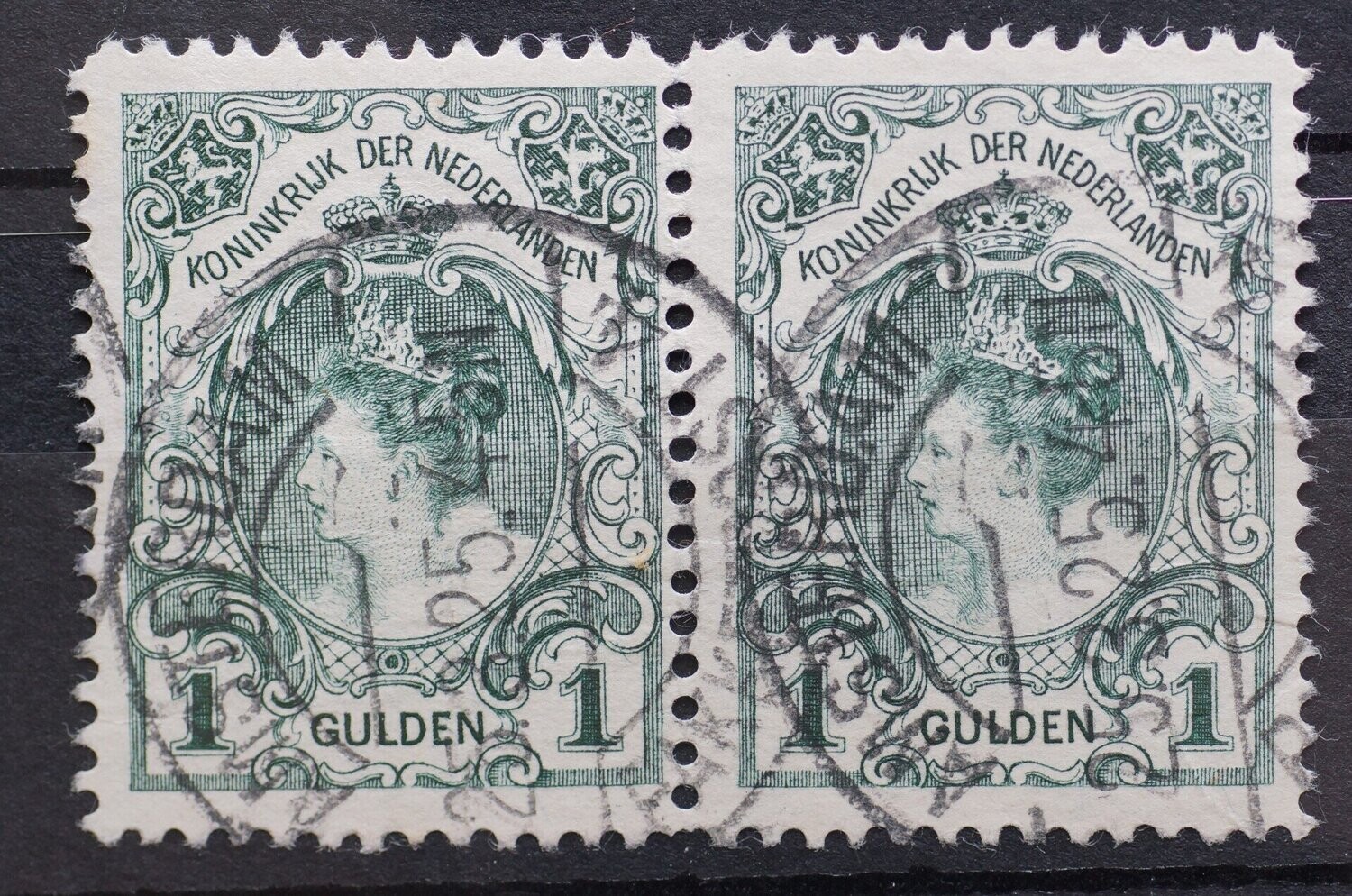 Amsterdam Pakketpost 4 op NVPH 77 (paar)
