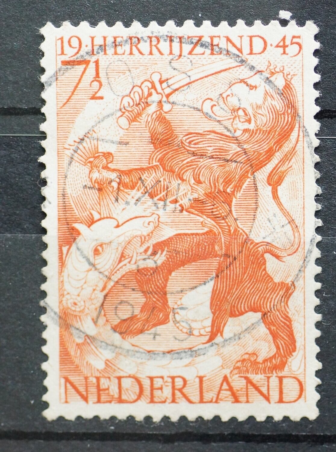 Oss 3 - open 4 van 1945 - op NVPH 443