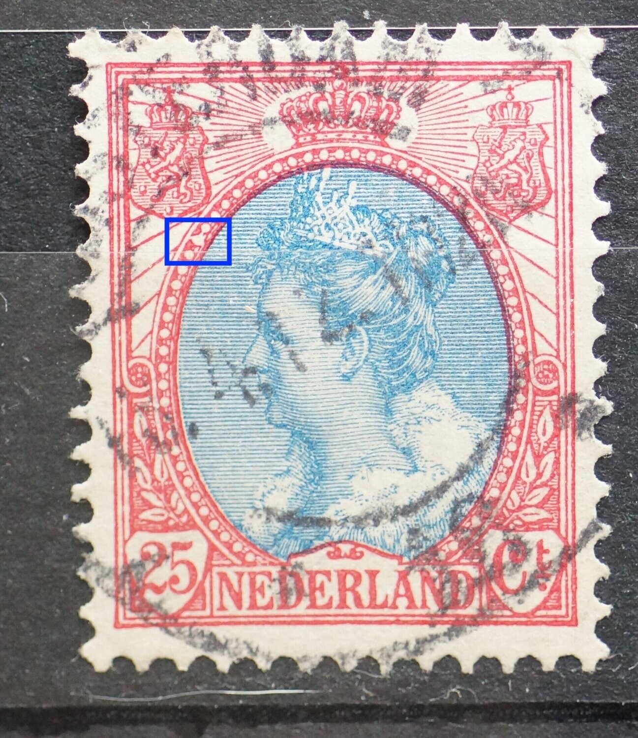 NVPH 71 - witte vlek rond parel links NVPH 71 - witte vlek rond parel links