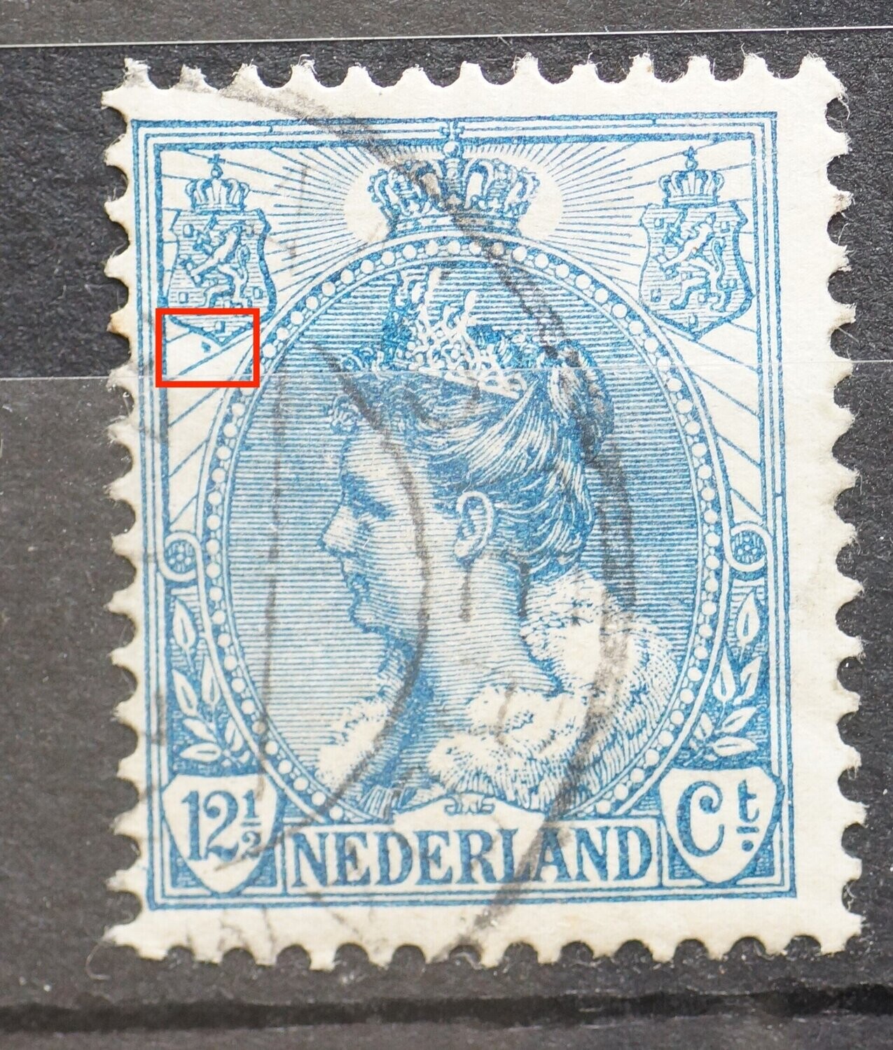 NVPH 63 - blauwe vlek onder linker wapenschild