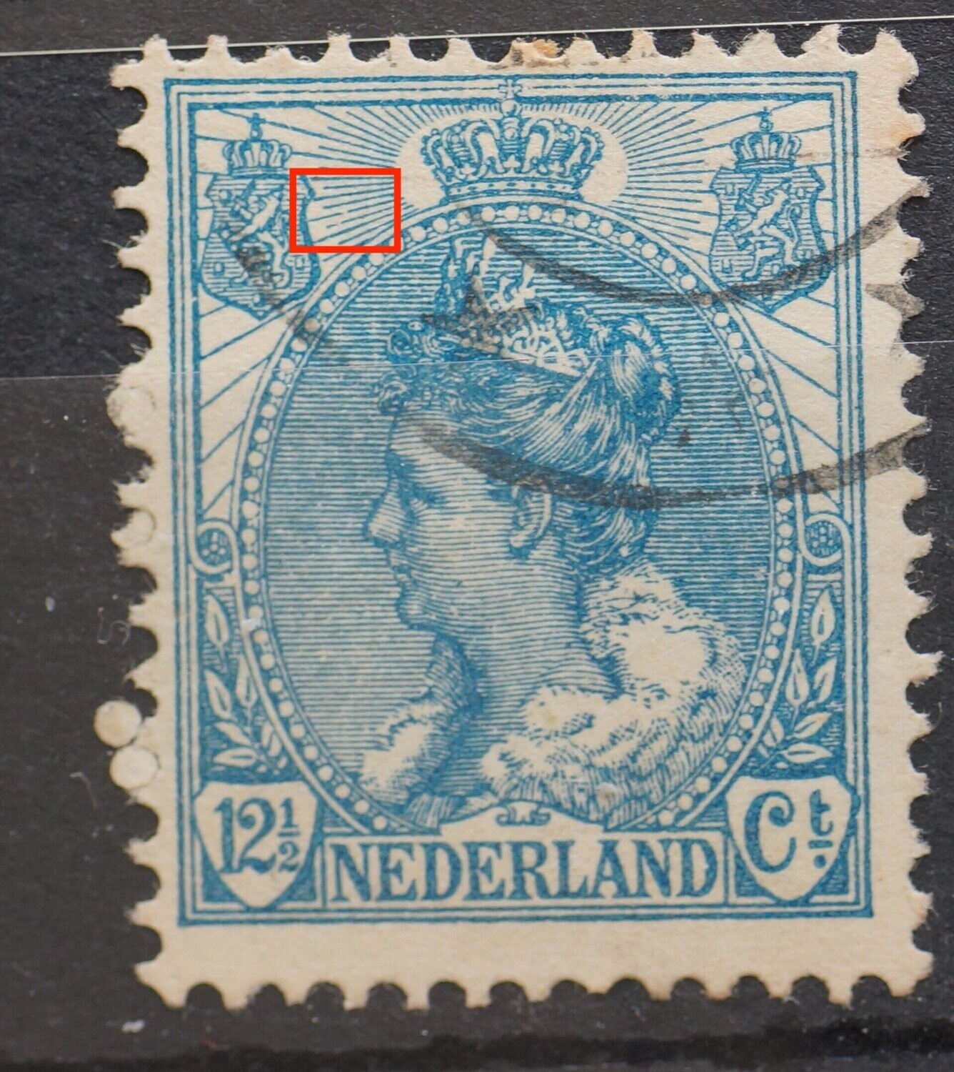 NVPH 63 - breuk in straal links van kroon