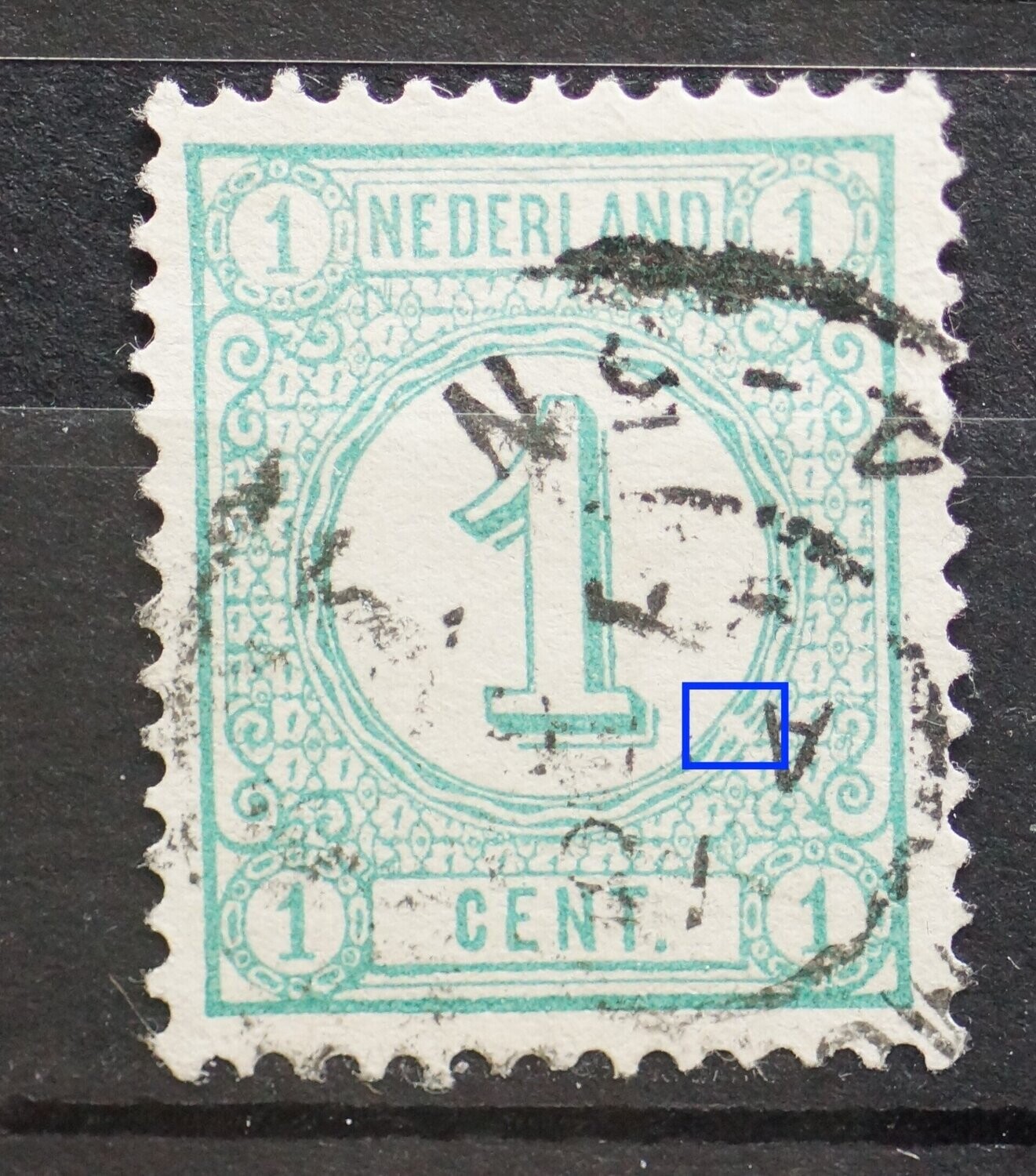 NVPH 31 - breuk/witte vlek in rand medaillon rechts