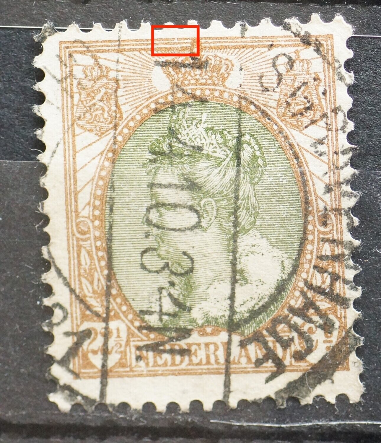 NVPH 70 - breuk in kaderlijn boven NVPH 70 - breuk in kaderlijn boven