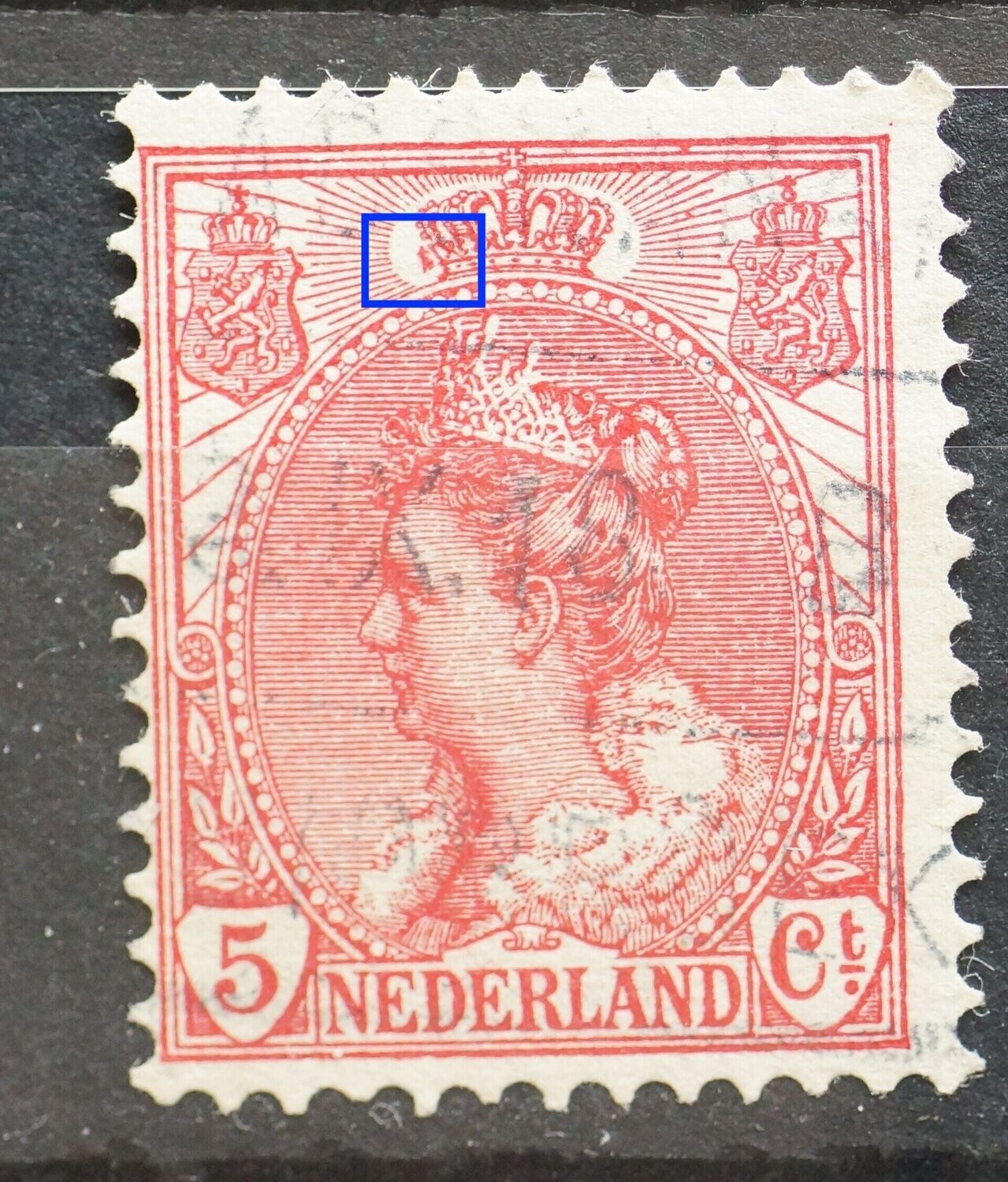 NVPH 60 - rode vlek links van kroon