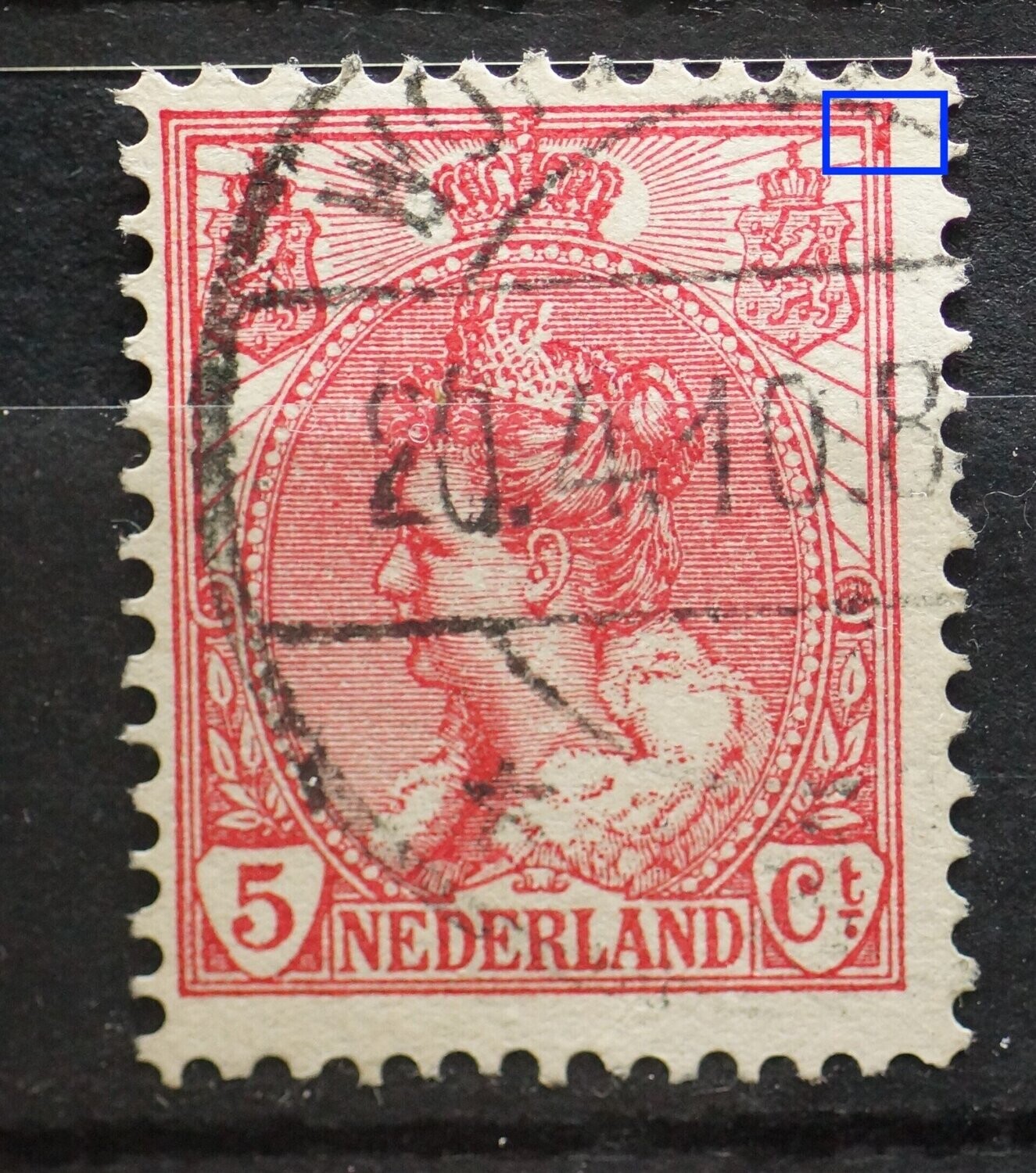 NVPH 60 - rode vlek tussen kaderlijnen rechts, boven