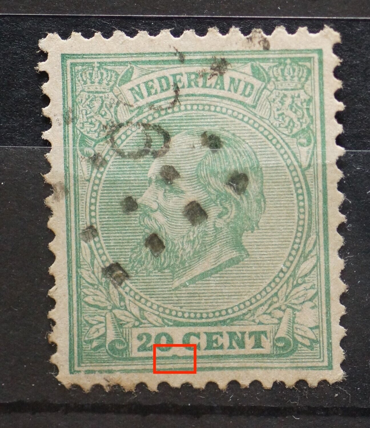 NVPH 24 - groene vlek op kaderlijn onder