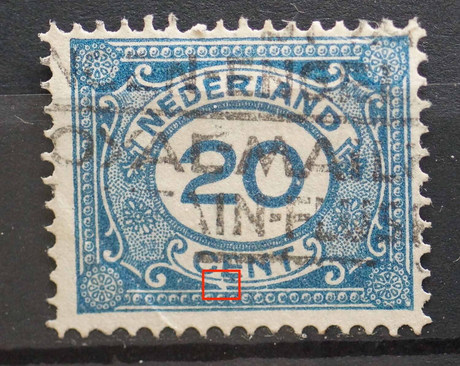 NVPH 109 - breuken onder de E van CENT