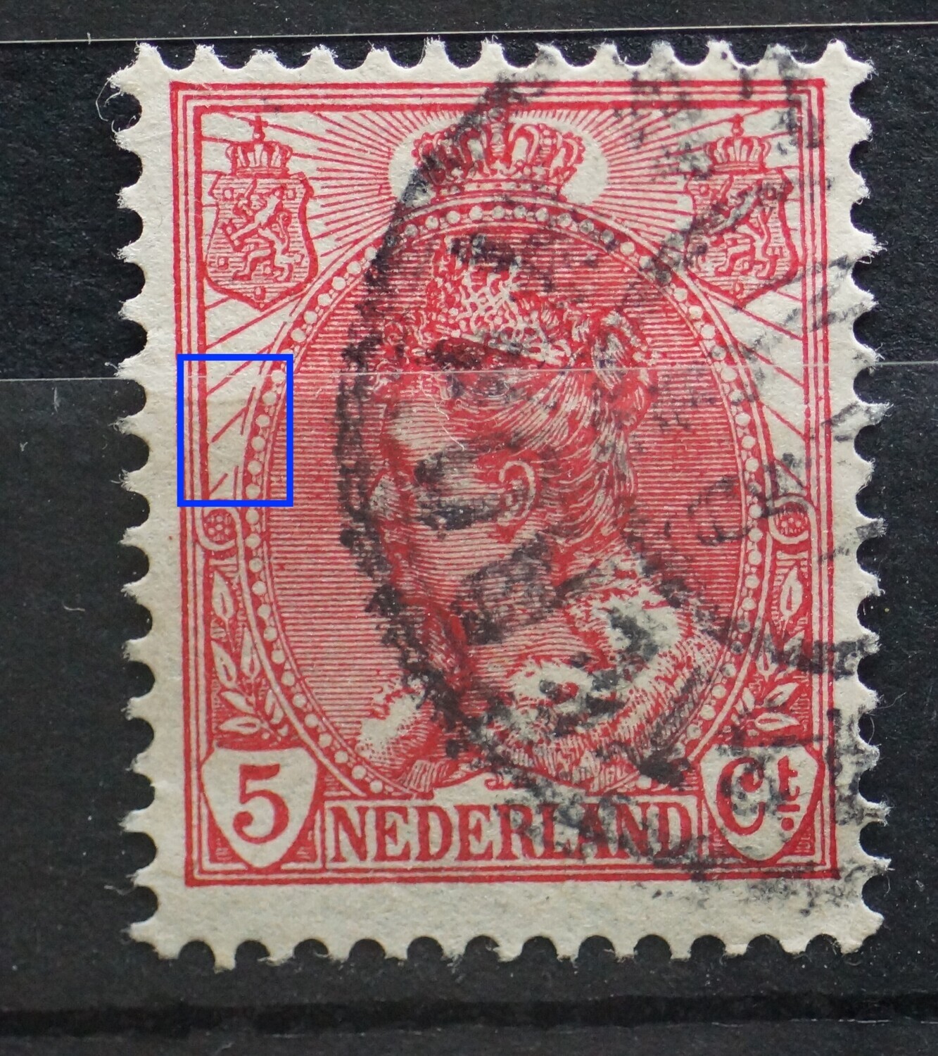 NVPH 60 - breuken in rand medaillon links