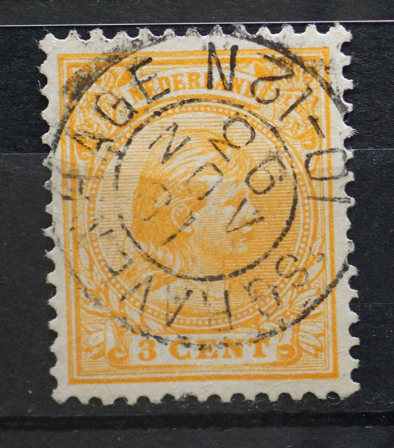 Stempelfout: kopstaande maand op NVPH 34