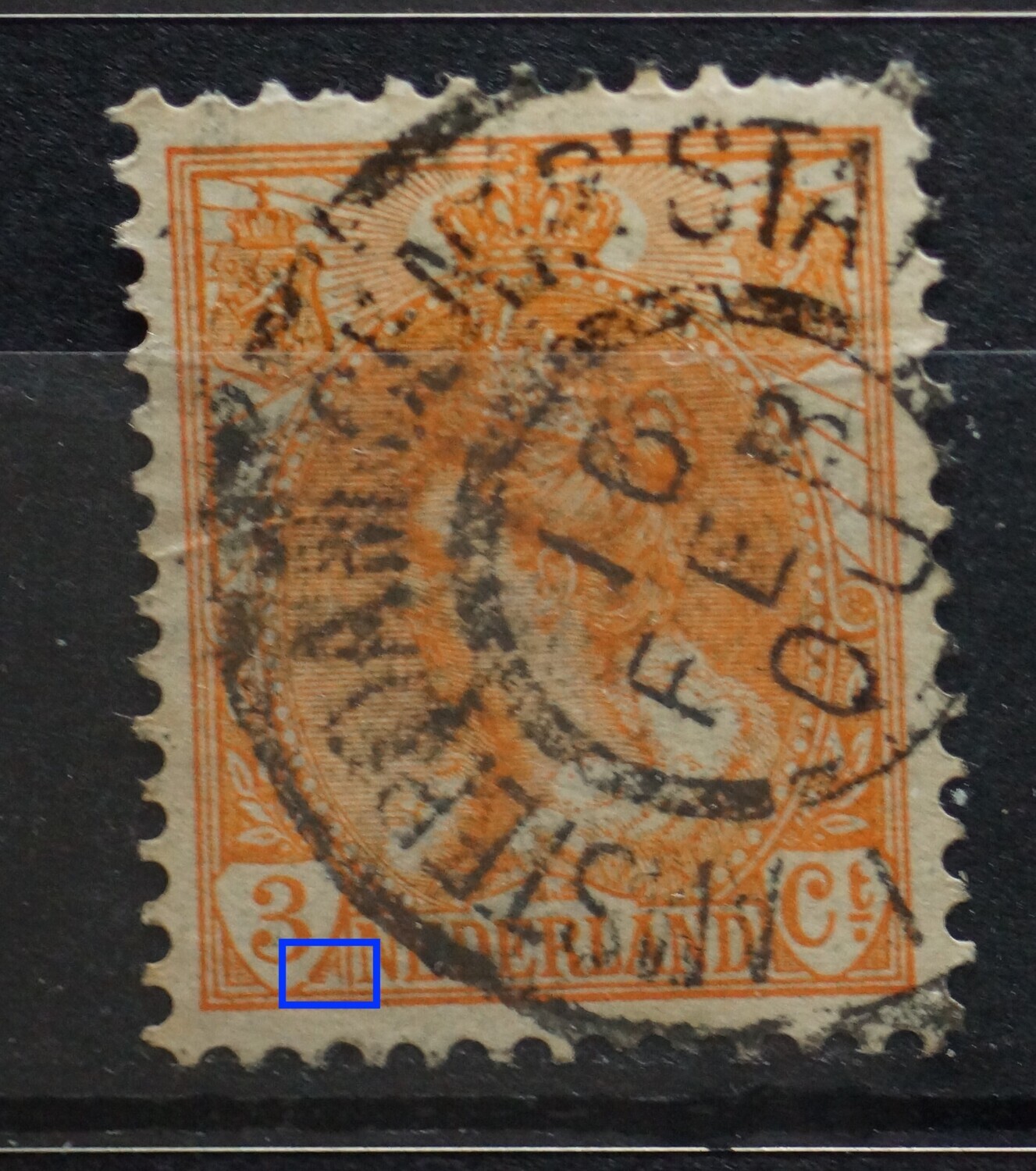 NVPH 56 - witte vlek in arcering rechts van de 3