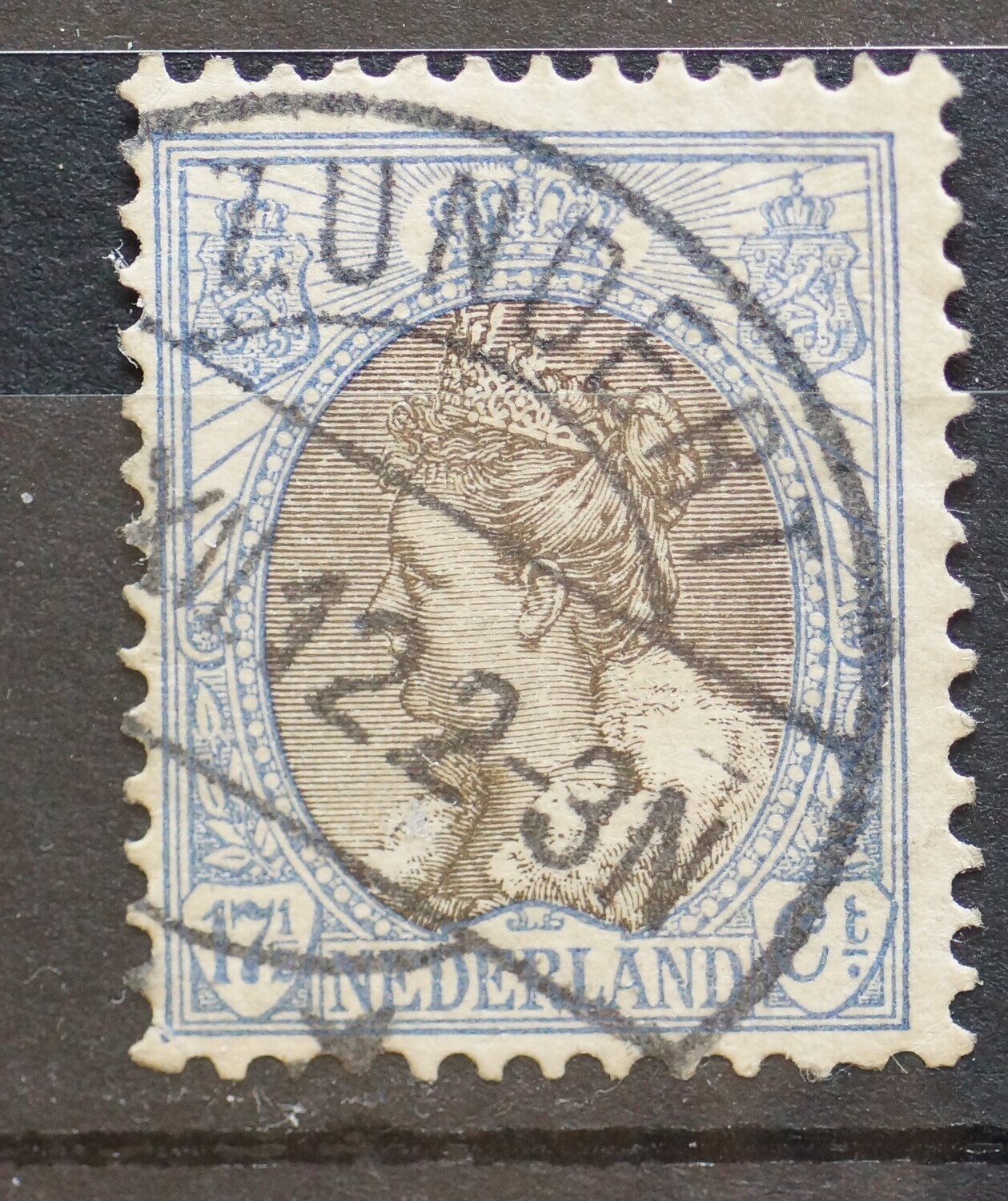 Zundert op NVPH 67 (eerste maand van gebruik)