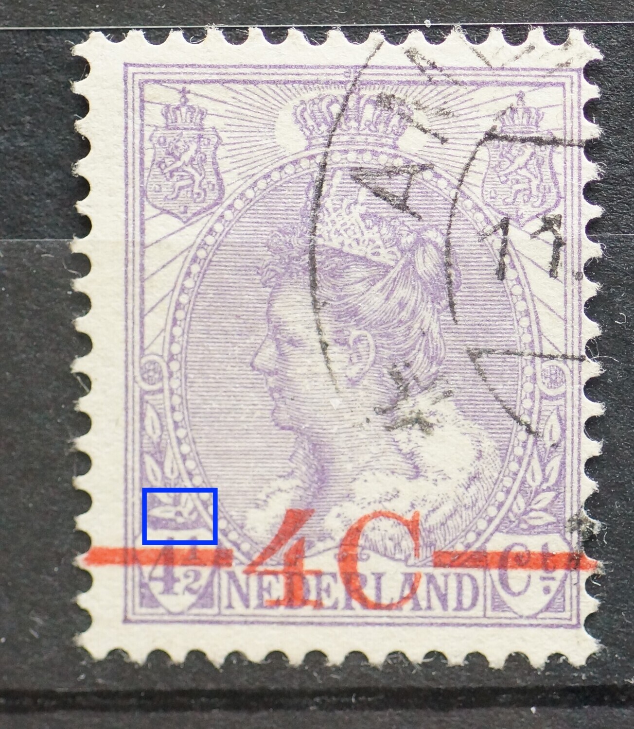 NVPH 106 - violette vlek onder de bladeren links