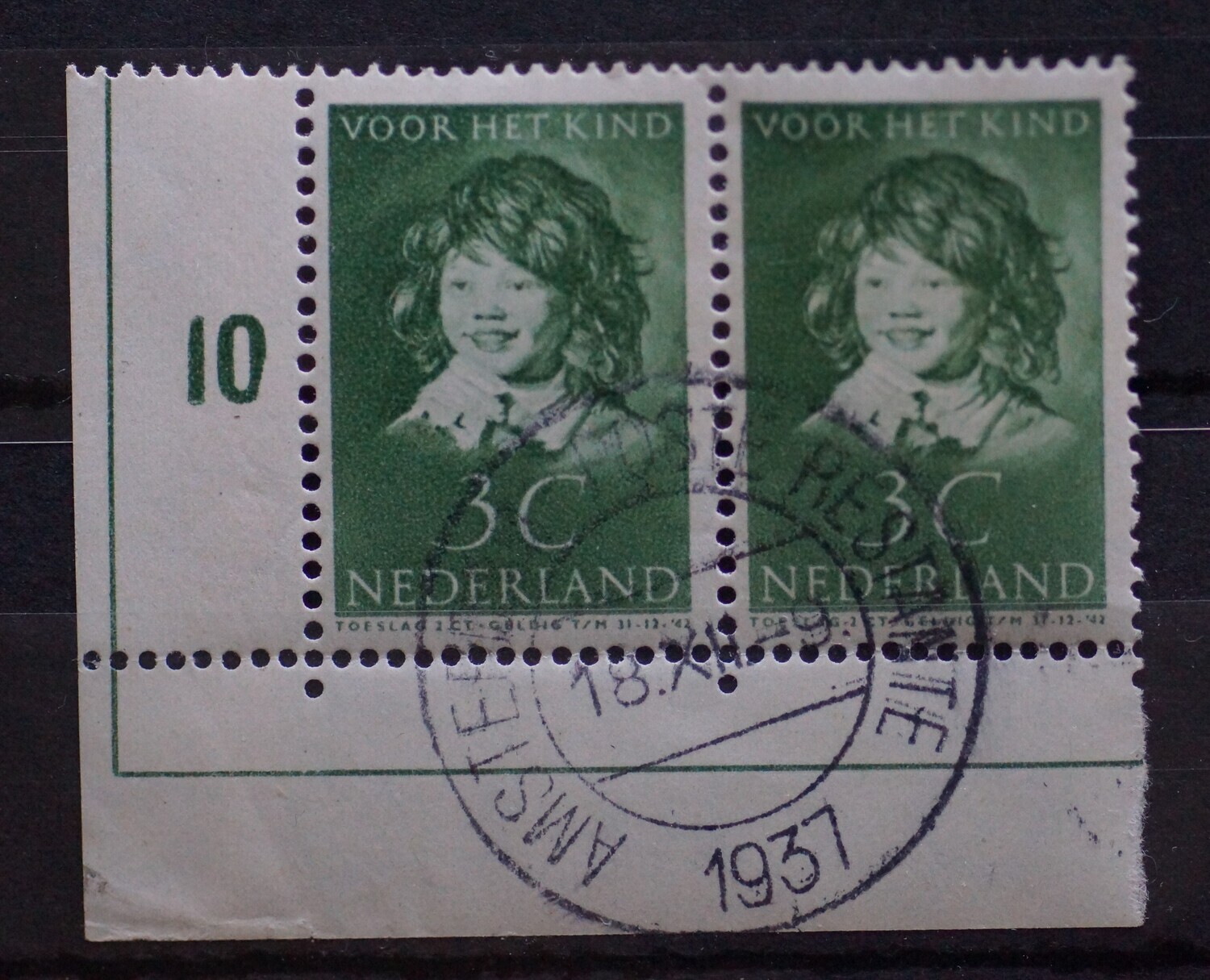 Amsterdam - Poste Restante op NVPH 301 (paar met velrand) - schaars