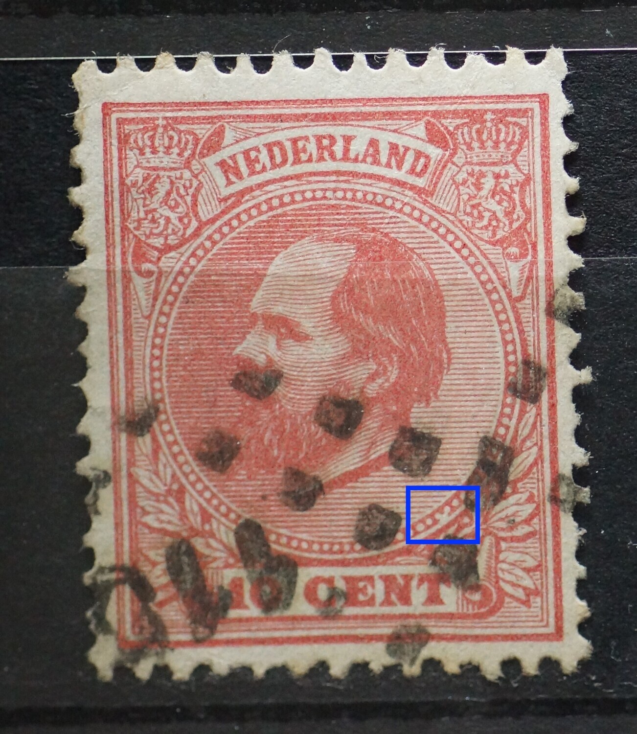 NVPH 21 - breuk/witte vlek in rand medaillon rechts, onder