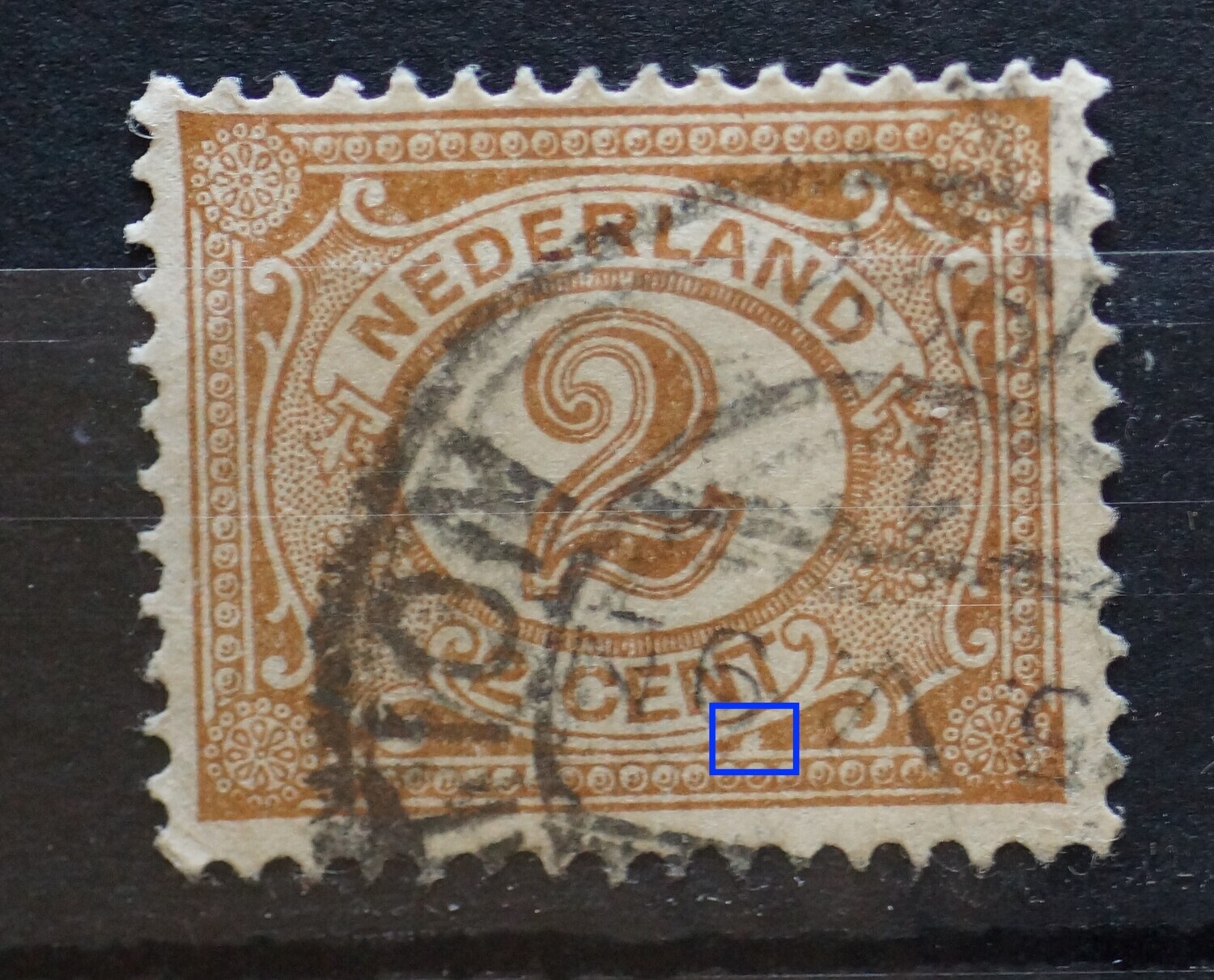 NVPH 54 - witte vlek onder NT van CENT
