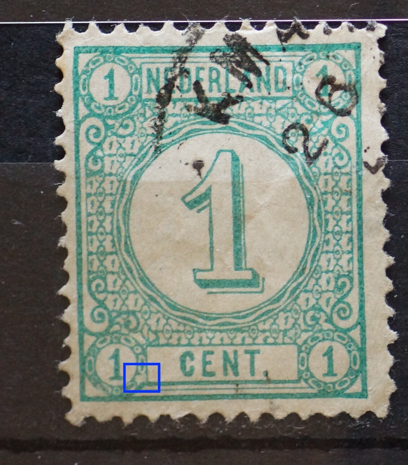NVPH 31 - witte vlek in ran medaillon, linksonder