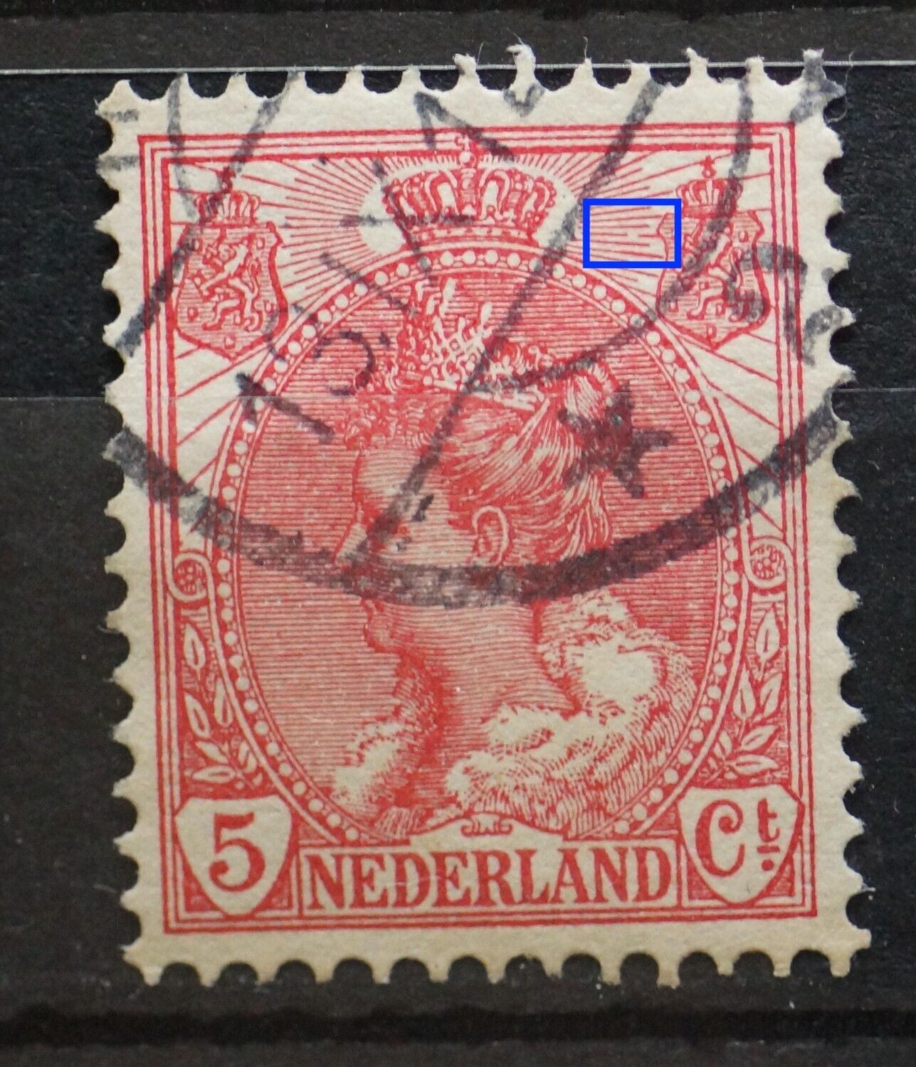 NVPH 60 - o.a. breuk in straal rechts van kroon