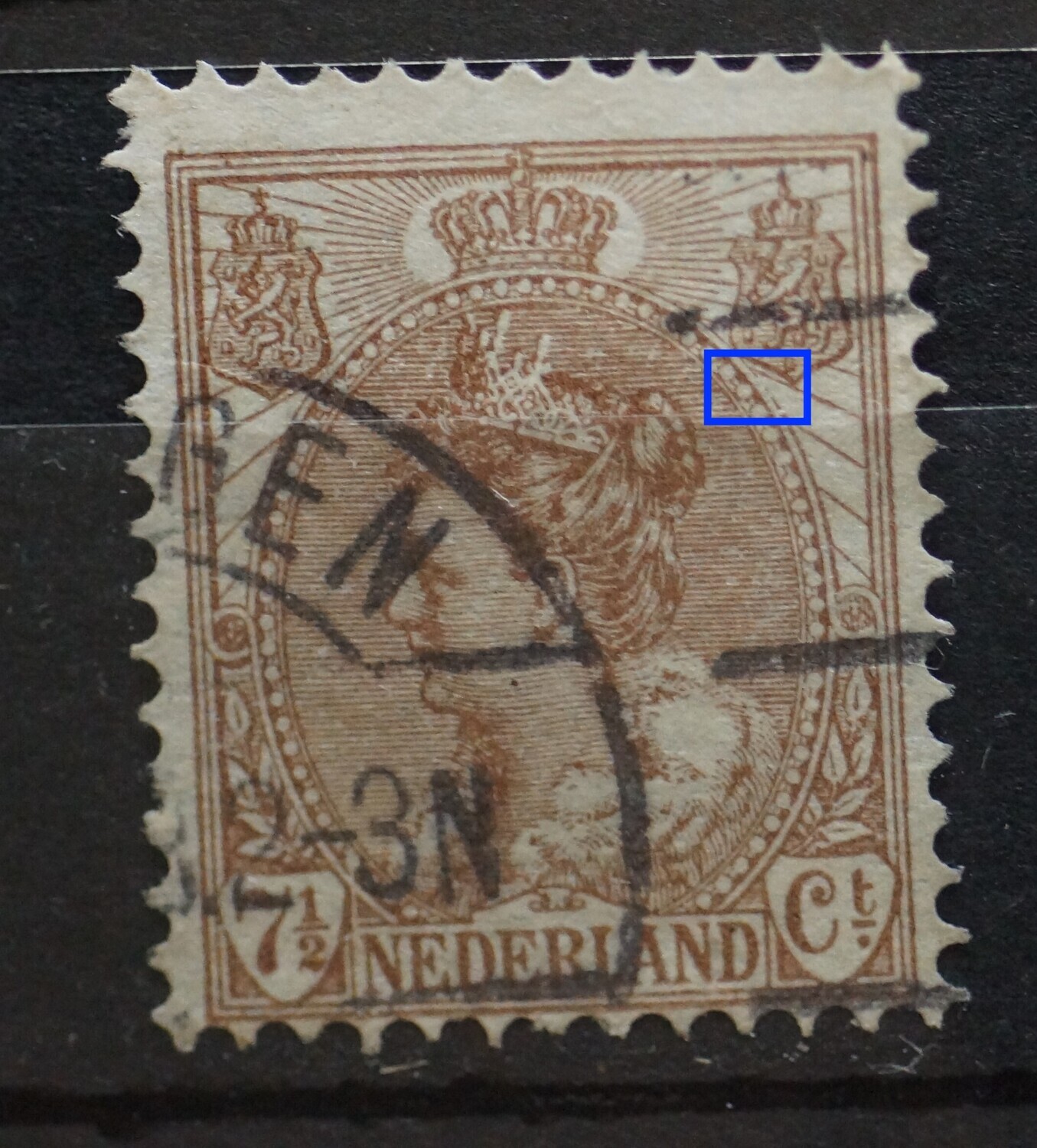 NVPH 61 - breuk in rand medaillon rechts NVPH 61 - breuk in rand medaillon rechts