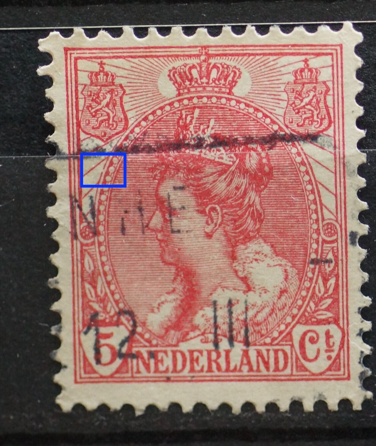 NVPH 60 - breukje in rand medaillon links