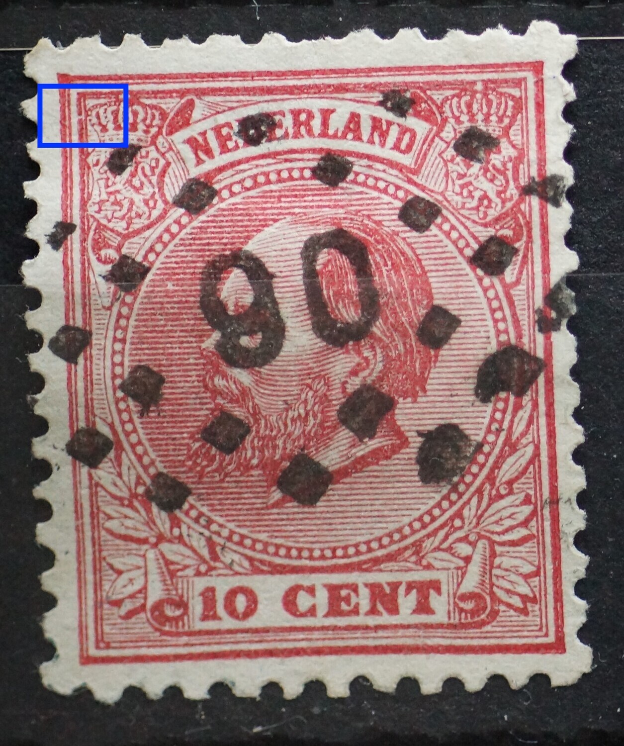 NVPH 21 - breukje in kaderlijn links naast linker wapenschild NVPH 21 - breukje in kaderlijn links naast linker wapenschild