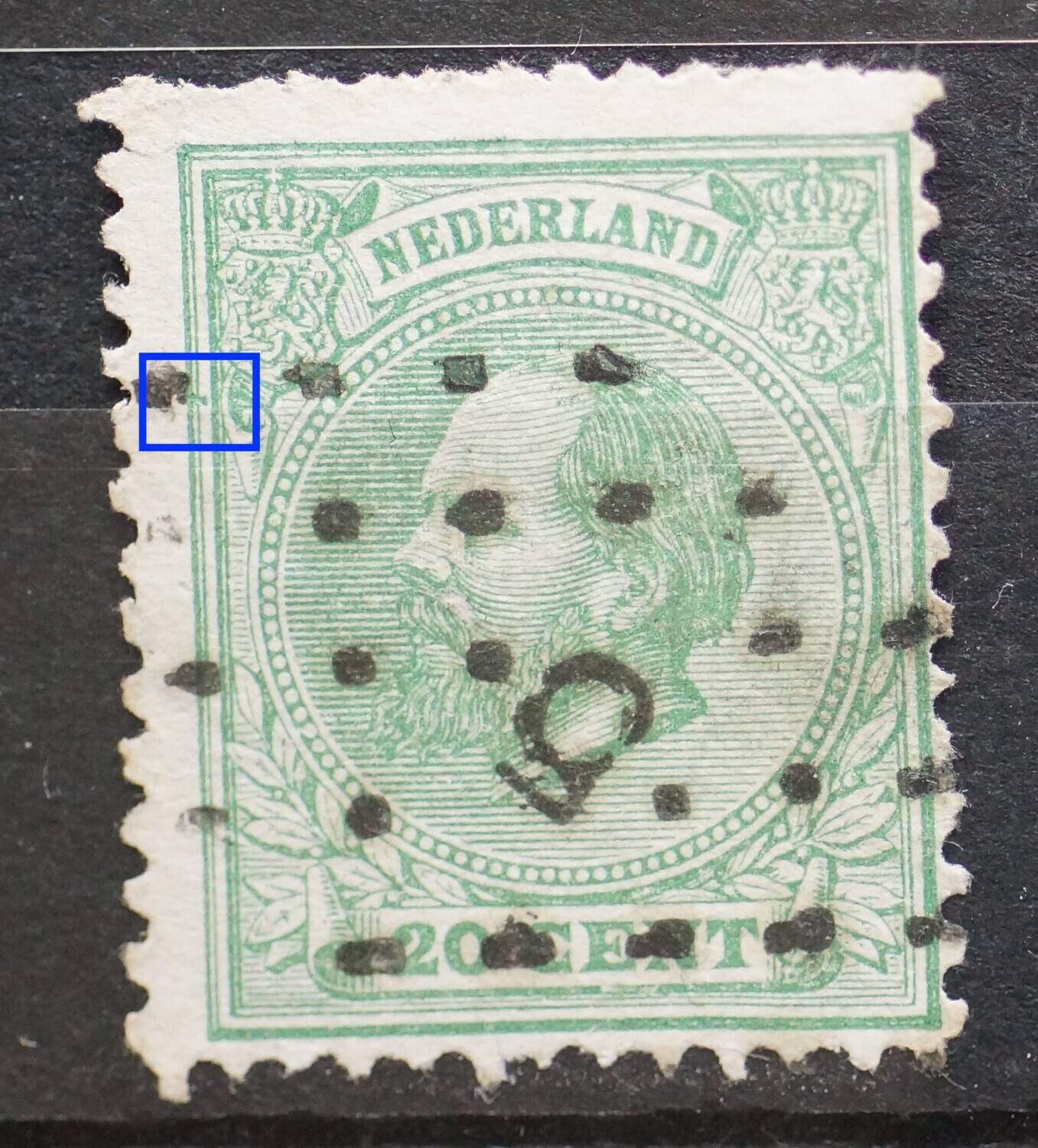 NVPH 24 - groene vlek/streepjes tussen kaderlijnen links