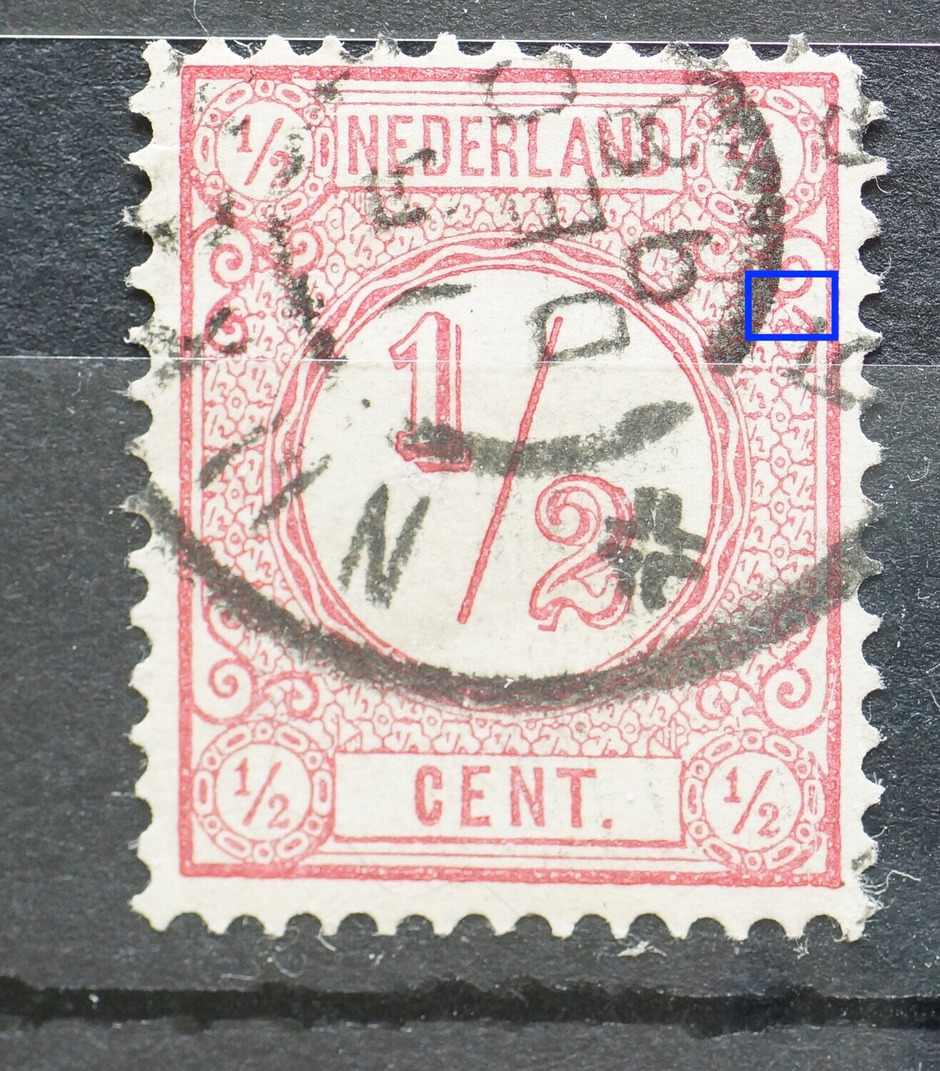 NVPH 30 - breuk onder de krul rechts