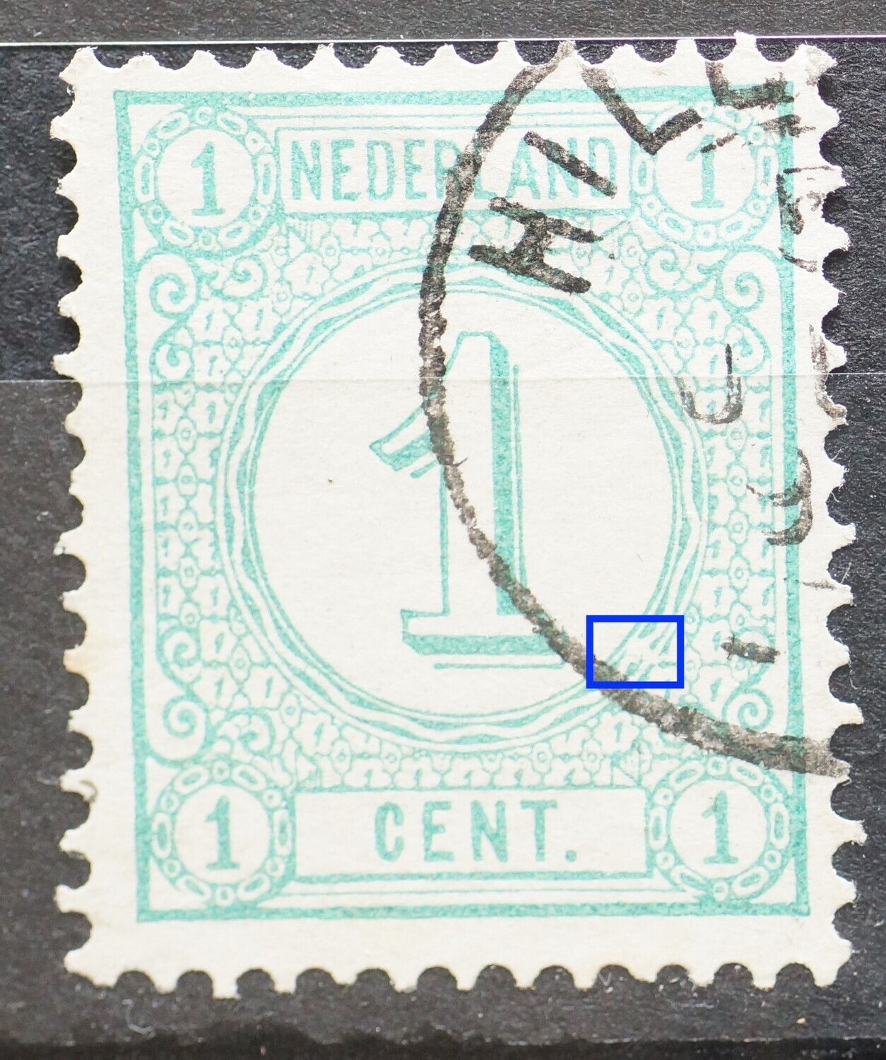 NVPH 31 - breuk/witte vlek in rand medaillon